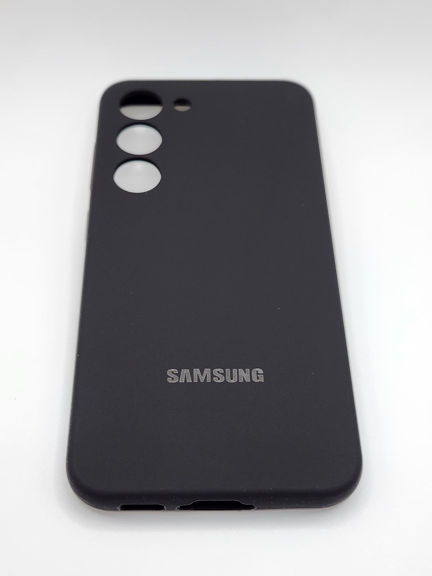 (بوشيط) سيليكون أصلي لهواتف سامسونج – حماية أنيقة ولمسة فاخرة SAMSUNG S23