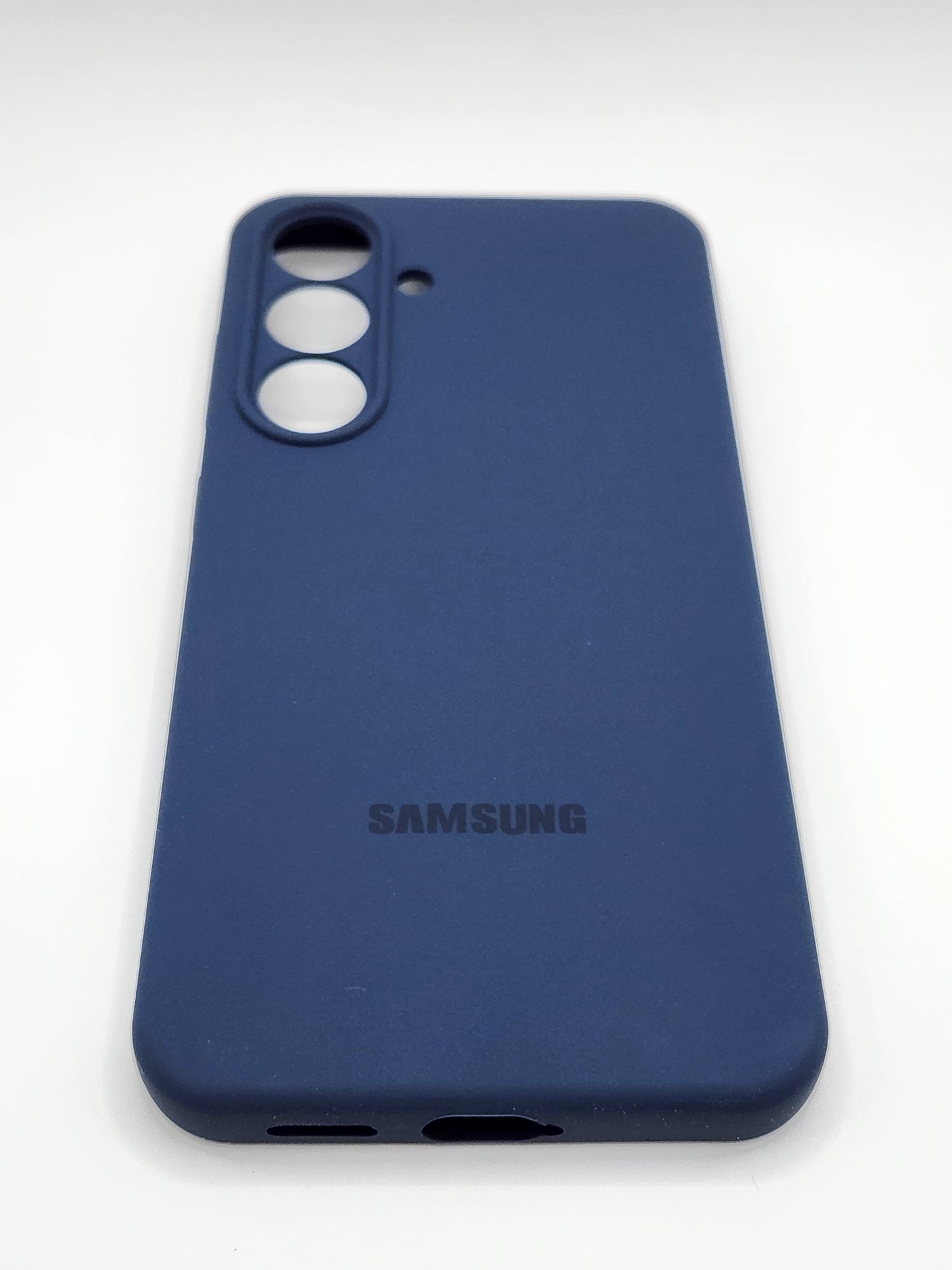 (بوشيط) سيليكون أصلي لهواتف سامسونج – حماية أنيقة ولمسة فاخرة SAMSUNG S25