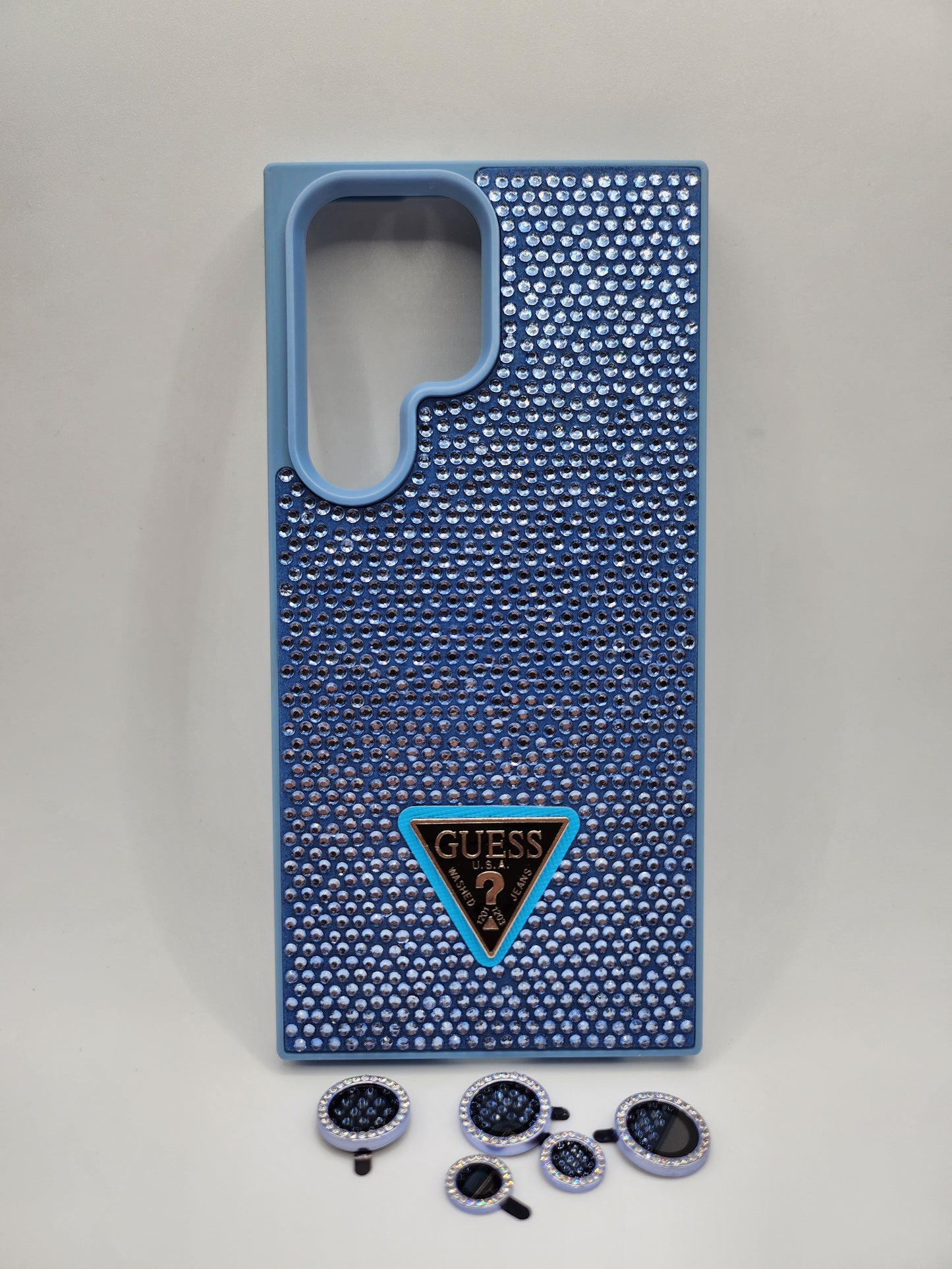 Coque de luxe GUESS avec strass brillants et protection caméra – Design élégant