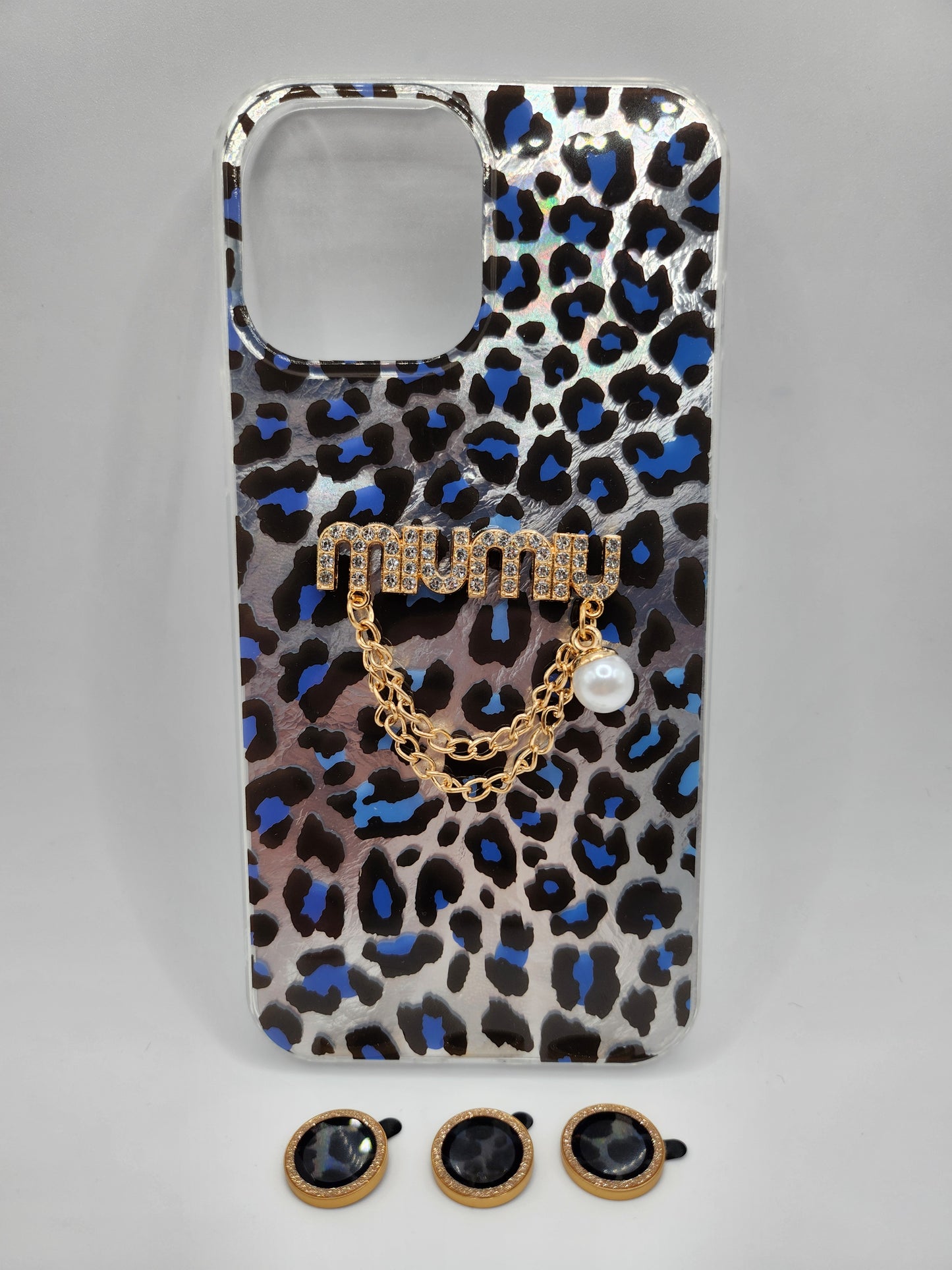 Coque Léopard Chic avec Chaîne & Perle – Protection Élégante avec Bague Caméra