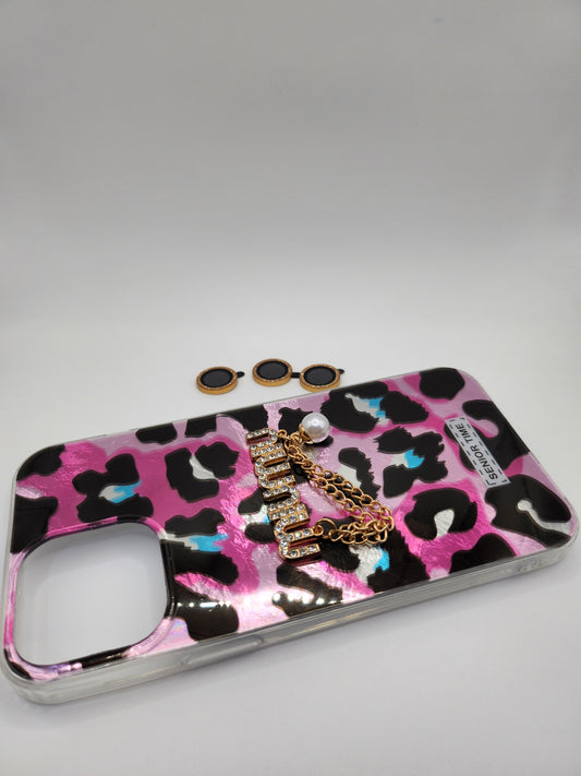 Coque Léopard Chic avec Chaîne & Perle – Protection Élégante avec Bague Caméra