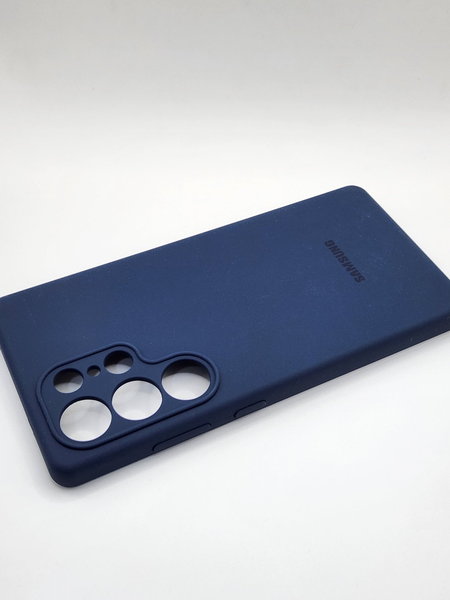 (بوشيط) سيليكون أصلي لهواتف سامسونج – حماية أنيقة ولمسة فاخرة SAMSUNG S25 ULTRA