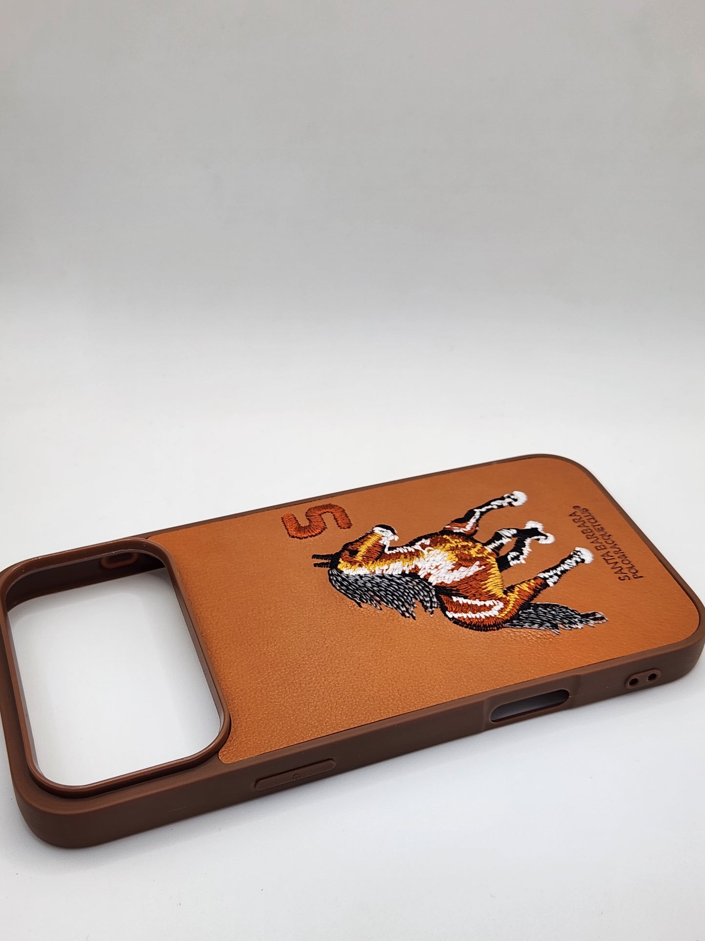 بوشيط هاتف فاخر بتصميم أنيق وتطريز حصان مميز 🐎(17 PRO)