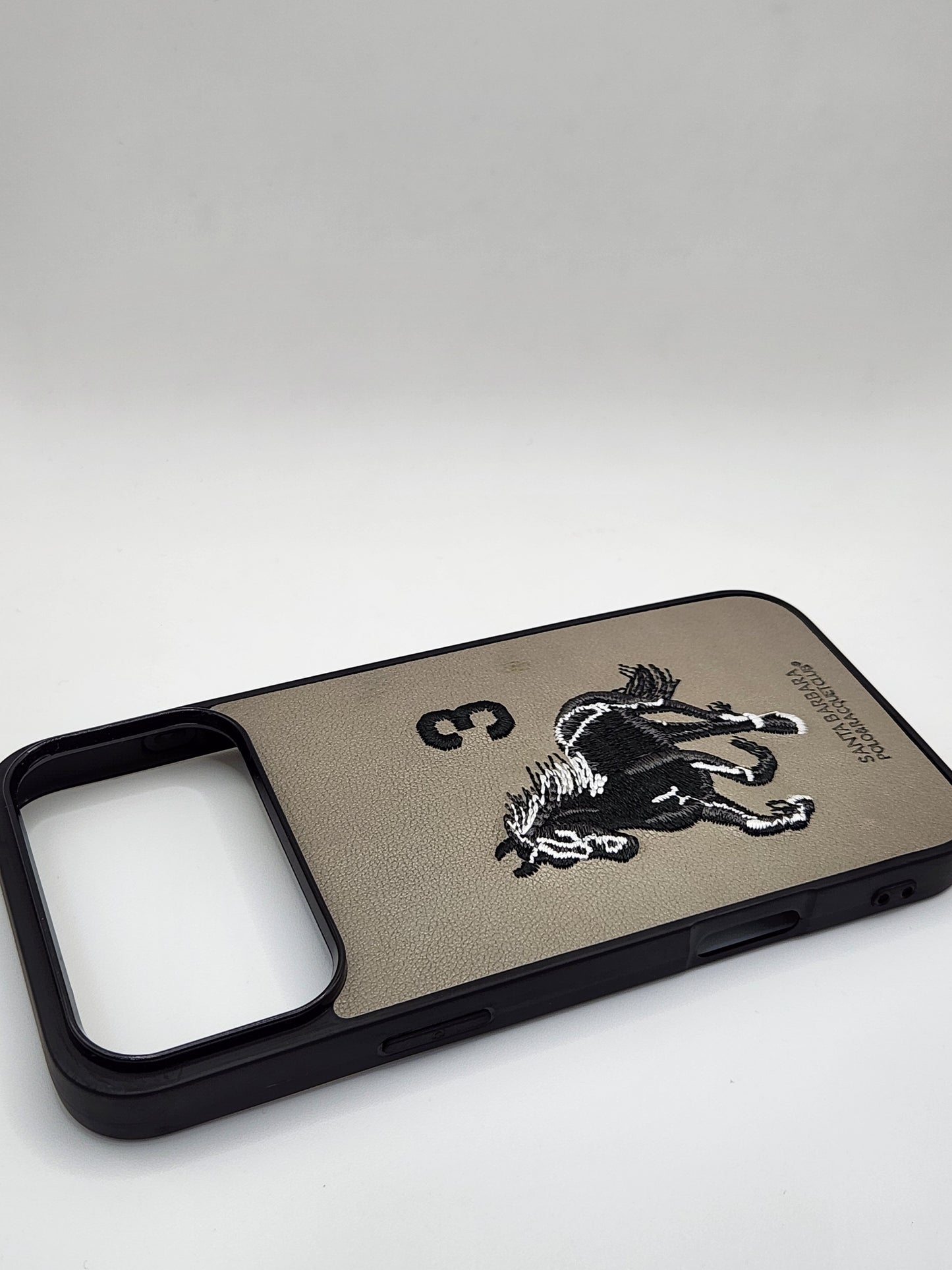 بوشيط هاتف فاخر بتصميم أنيق وتطريز حصان مميز 🐎(17 PRO MAX)