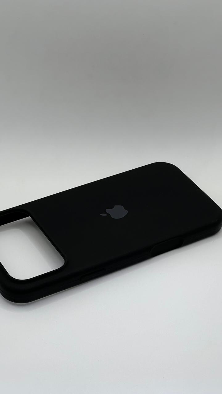 بوشيط سيليكون حماية أنيقة ولمسة ناعمة(IPHONE 17 PRO MAX)