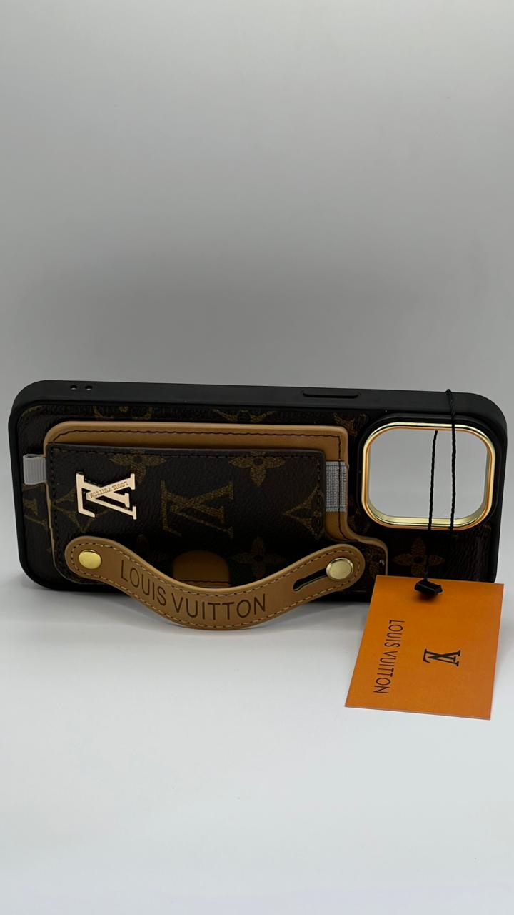 بوشيط فاخر مع حامل مغناطيسي ومحفظة بطاقات(IPHONE 15 PRO MAX)