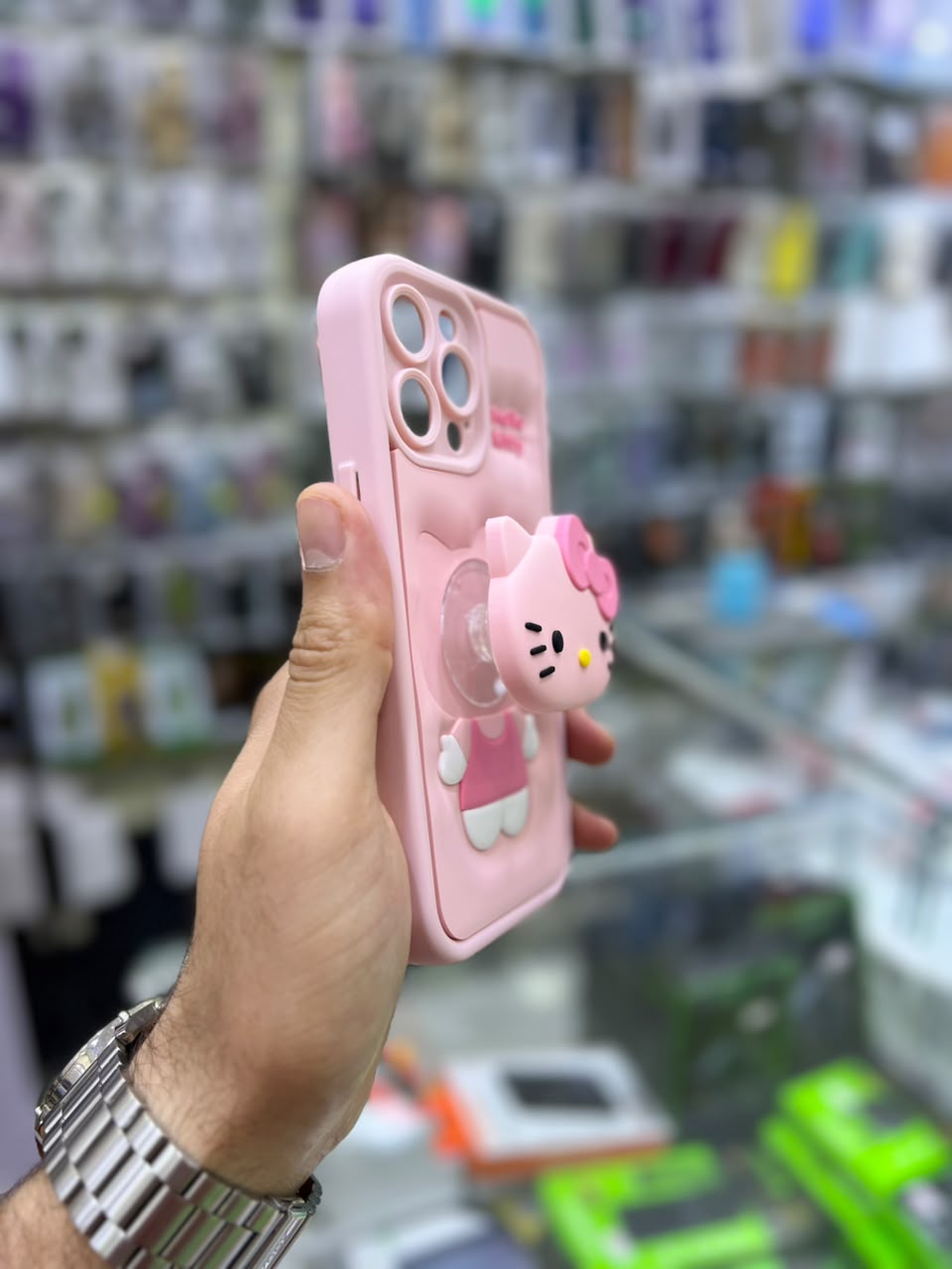 بوشيط سيليكون ثلاثي الأبعاد مع حامل مدمج حماية وأناقة(IPHONE 15 PRO MAX)