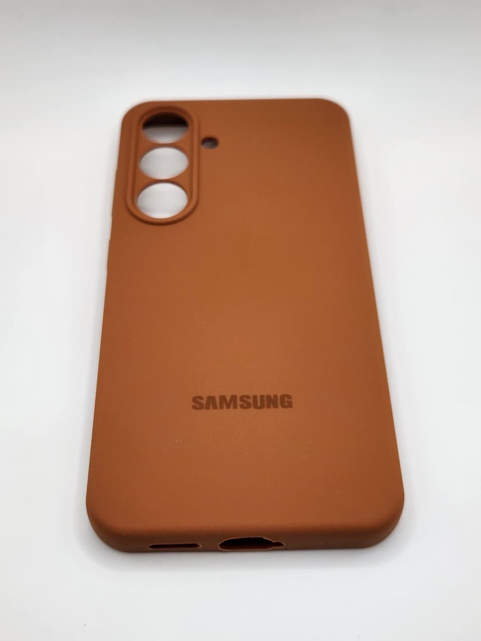 (بوشيط) سيليكون أصلي لهواتف سامسونج – حماية أنيقة ولمسة فاخرة SAMSUNG S25