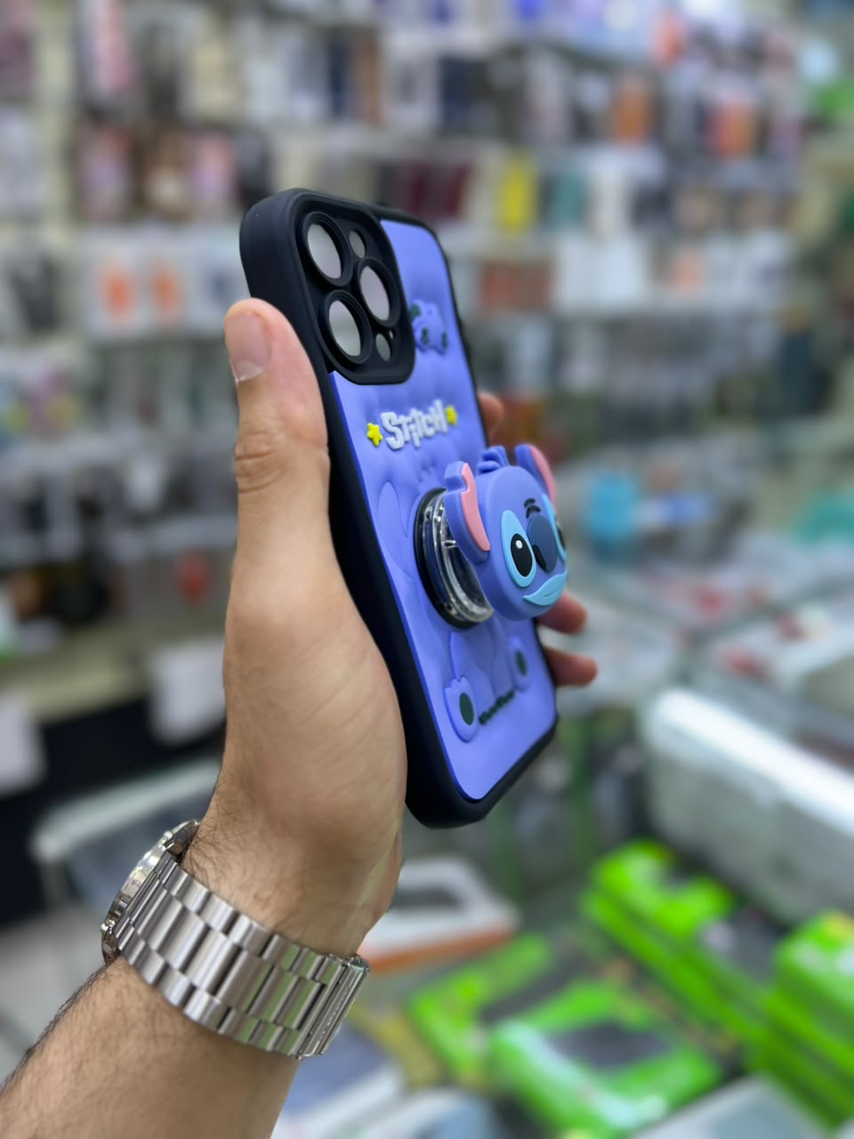 بوشيط سيليكون ثلاثي الأبعاد مع حامل مدمج  حماية وأناقة(IPHONE 14 PRO MAX)