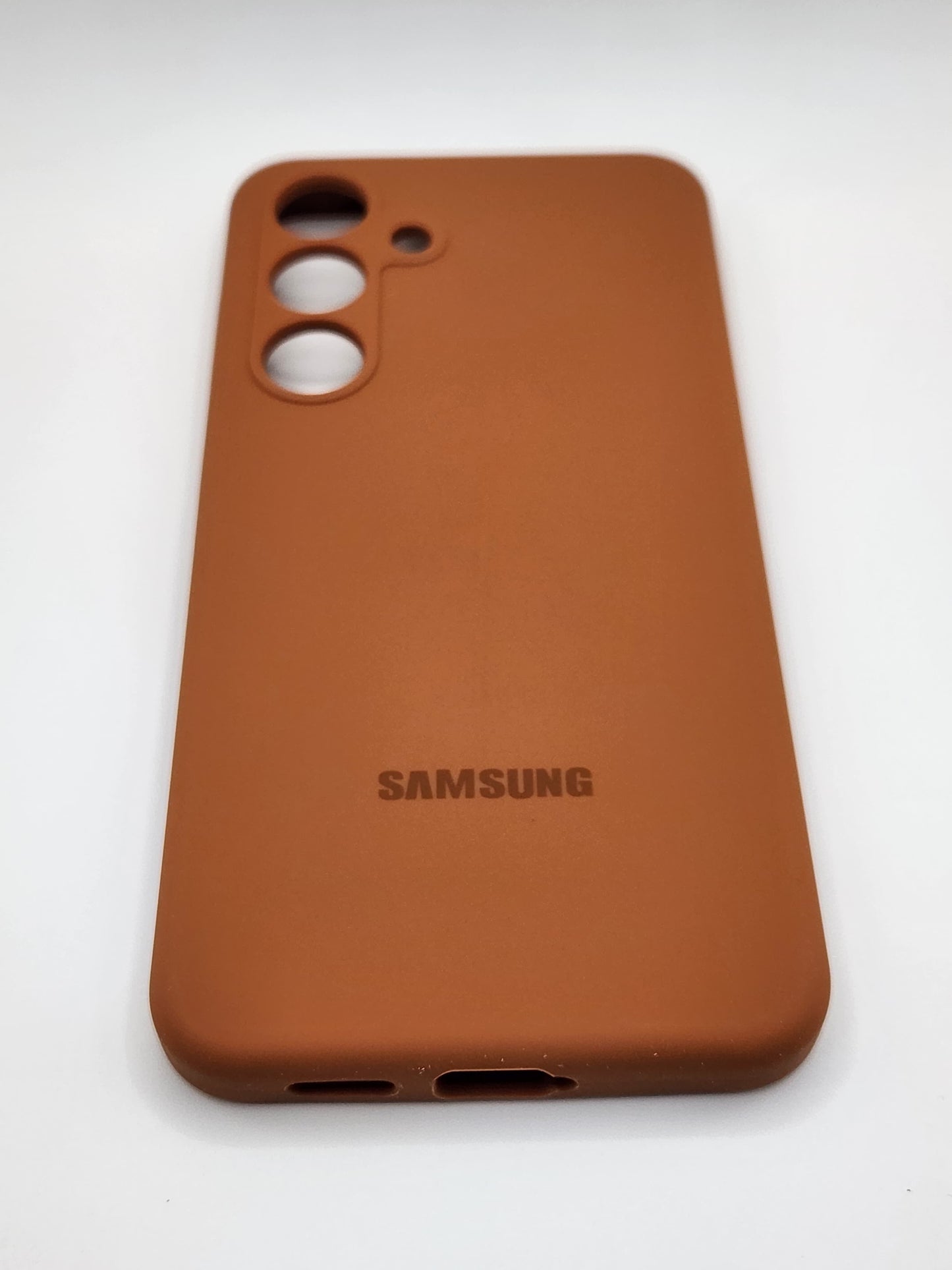 (بوشيط) سيليكون أصلي لهواتف سامسونج – حماية أنيقة ولمسة فاخرة SAMSUNG S24