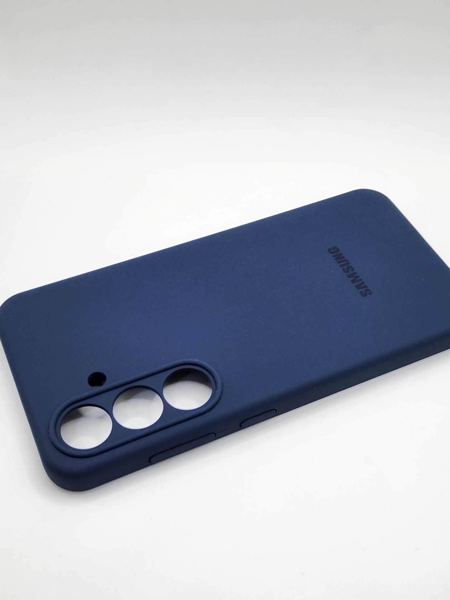 (بوشيط) سيليكون أصلي لهواتف سامسونج – حماية أنيقة ولمسة فاخرة SAMSUNG S25