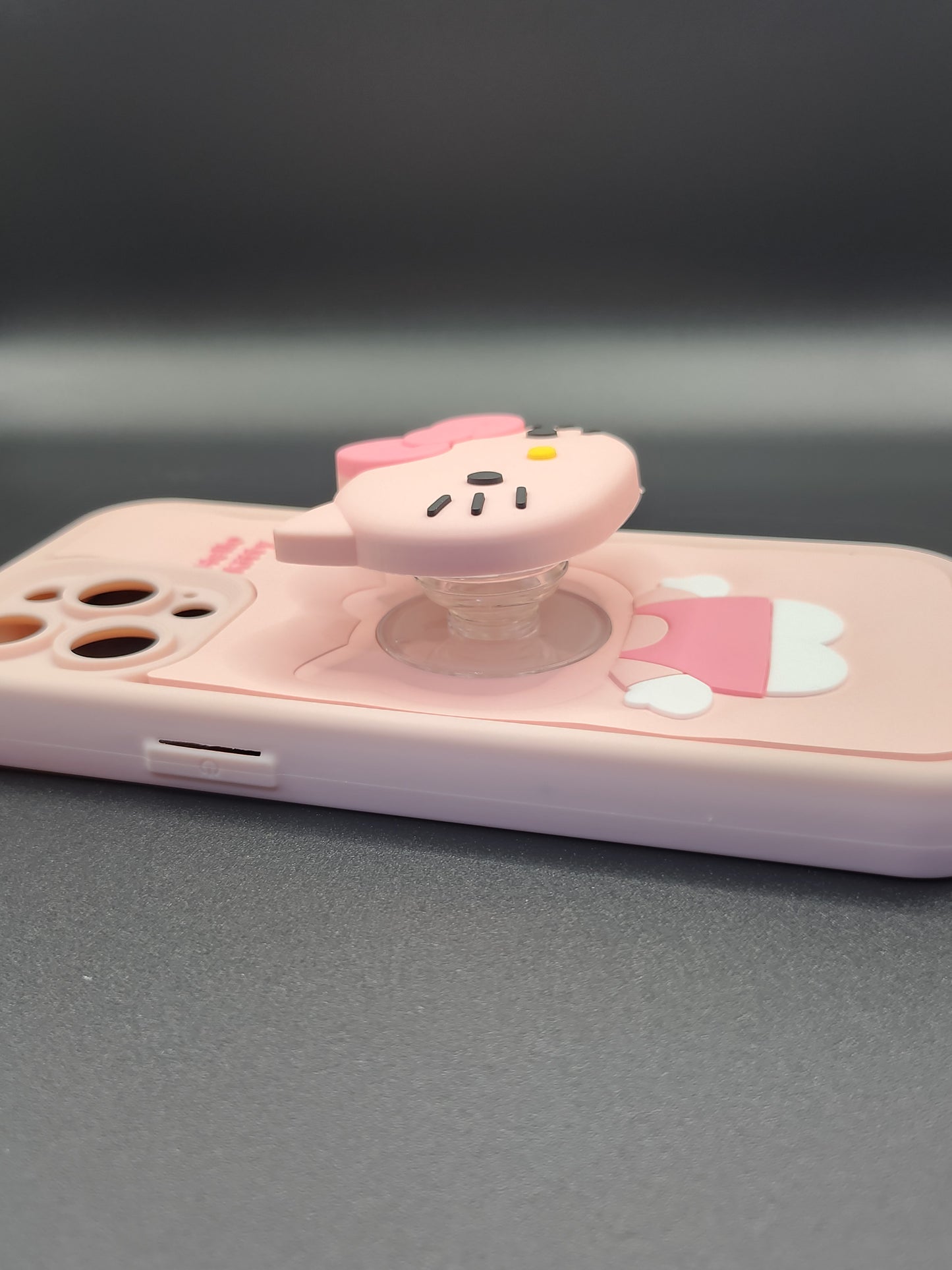 Coque Silicone 3D Design Mignon – Série Personnages & Papillons Hello Kitty