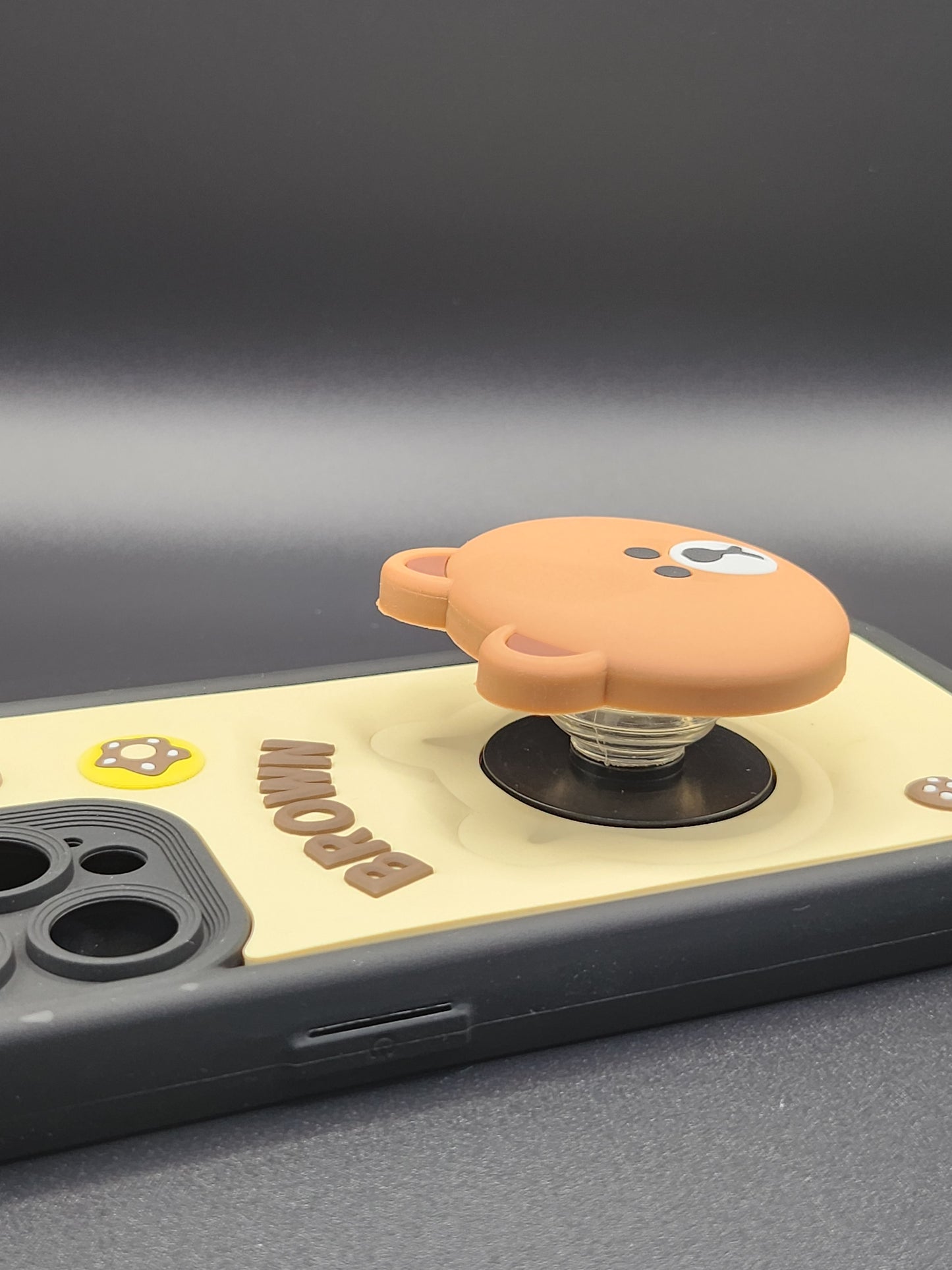 Coque Silicone 3D Design Mignon – Série Personnages & Papillons Brown