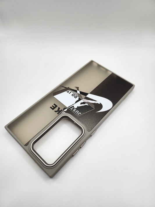 ✨ Coques Premium Marques de Luxe – Pour iPhone & Samsung Dernière Génération ✨