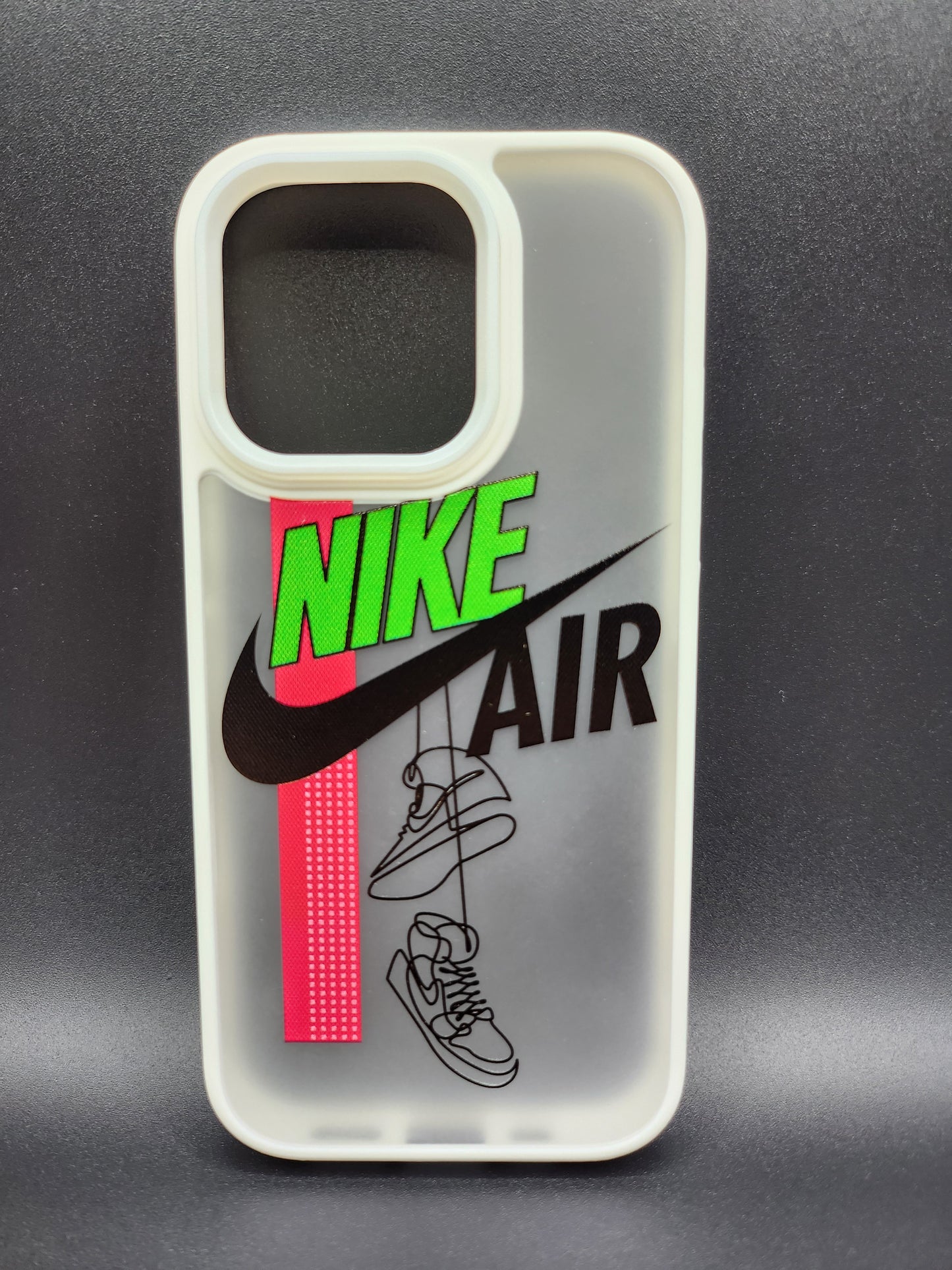 ✨ Coques Premium Marques de Luxe – Pour iPhone & Samsung Dernière Génération ✨