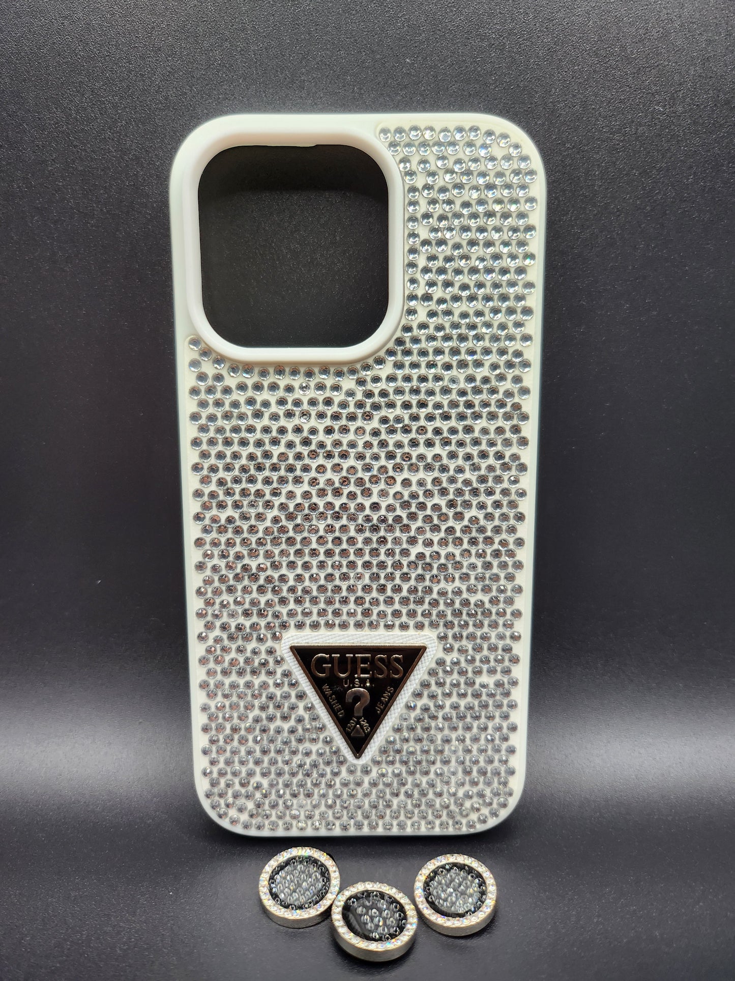Coque de luxe GUESS avec strass brillants et protection caméra – Design élégant