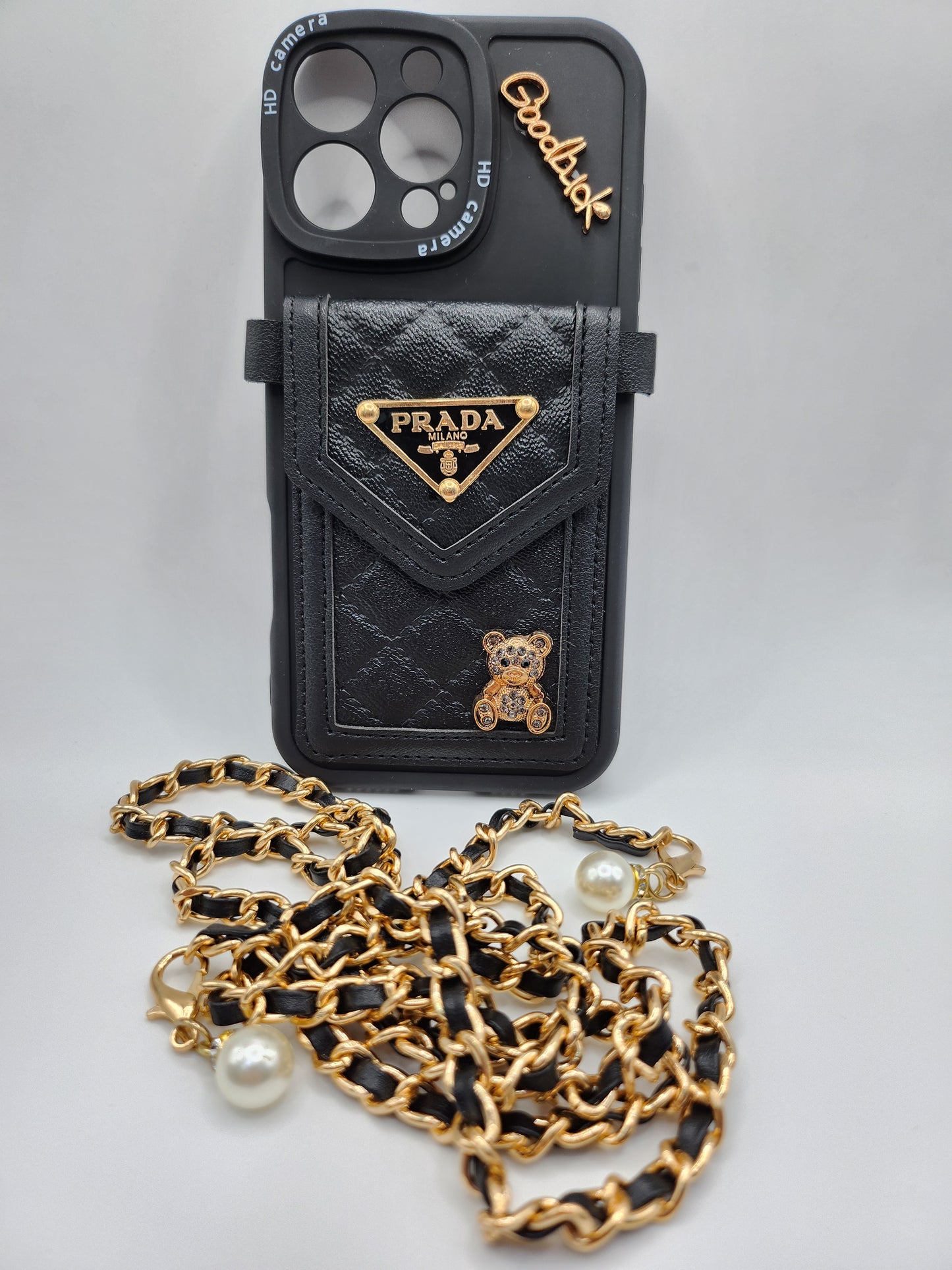 Coque Luxe iPhone avec Pochette Intégrée & Chaîne Dorée – Style Élégant