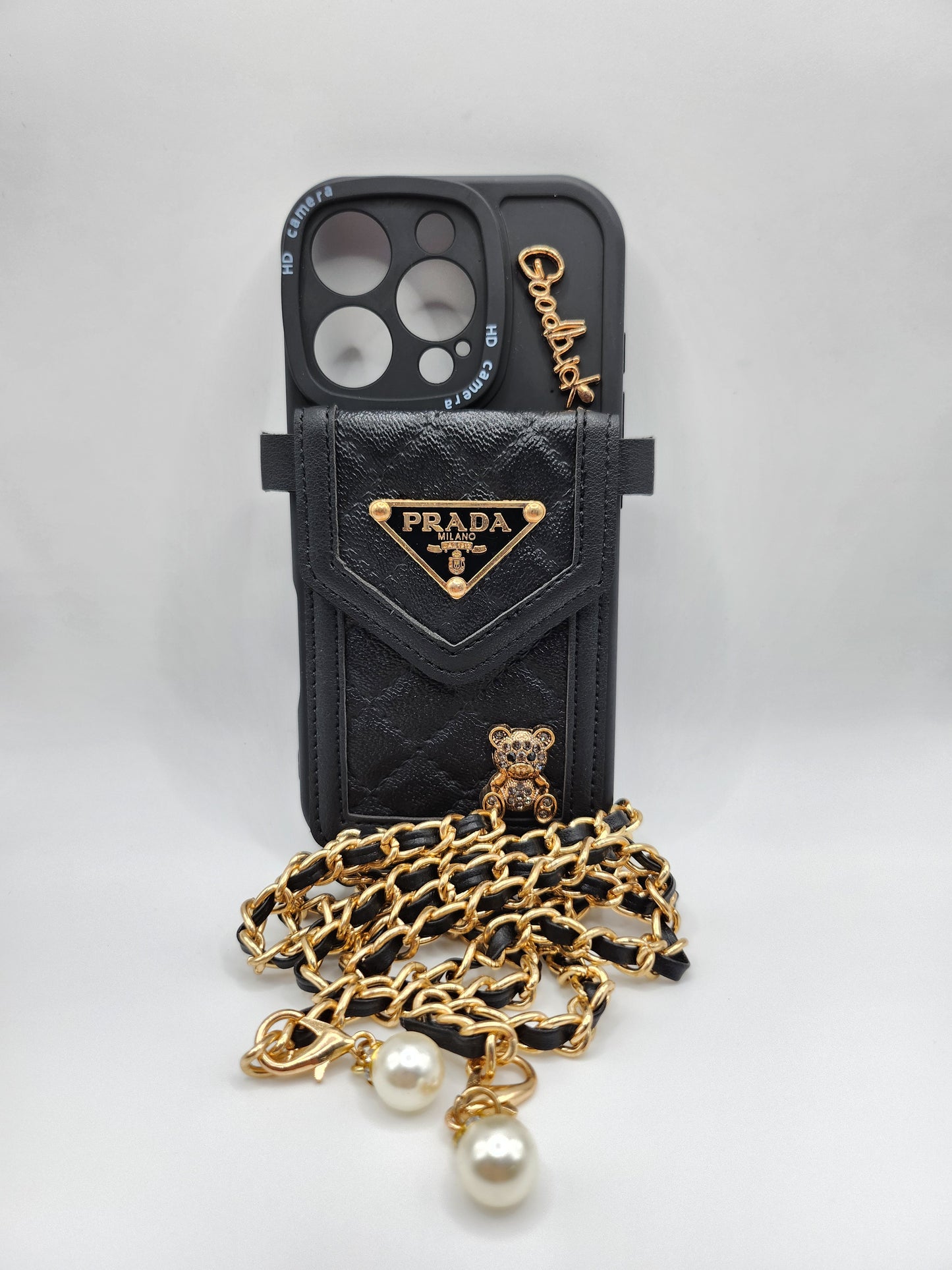 Coque Luxe iPhone avec Pochette Intégrée & Chaîne Dorée – Style Élégant