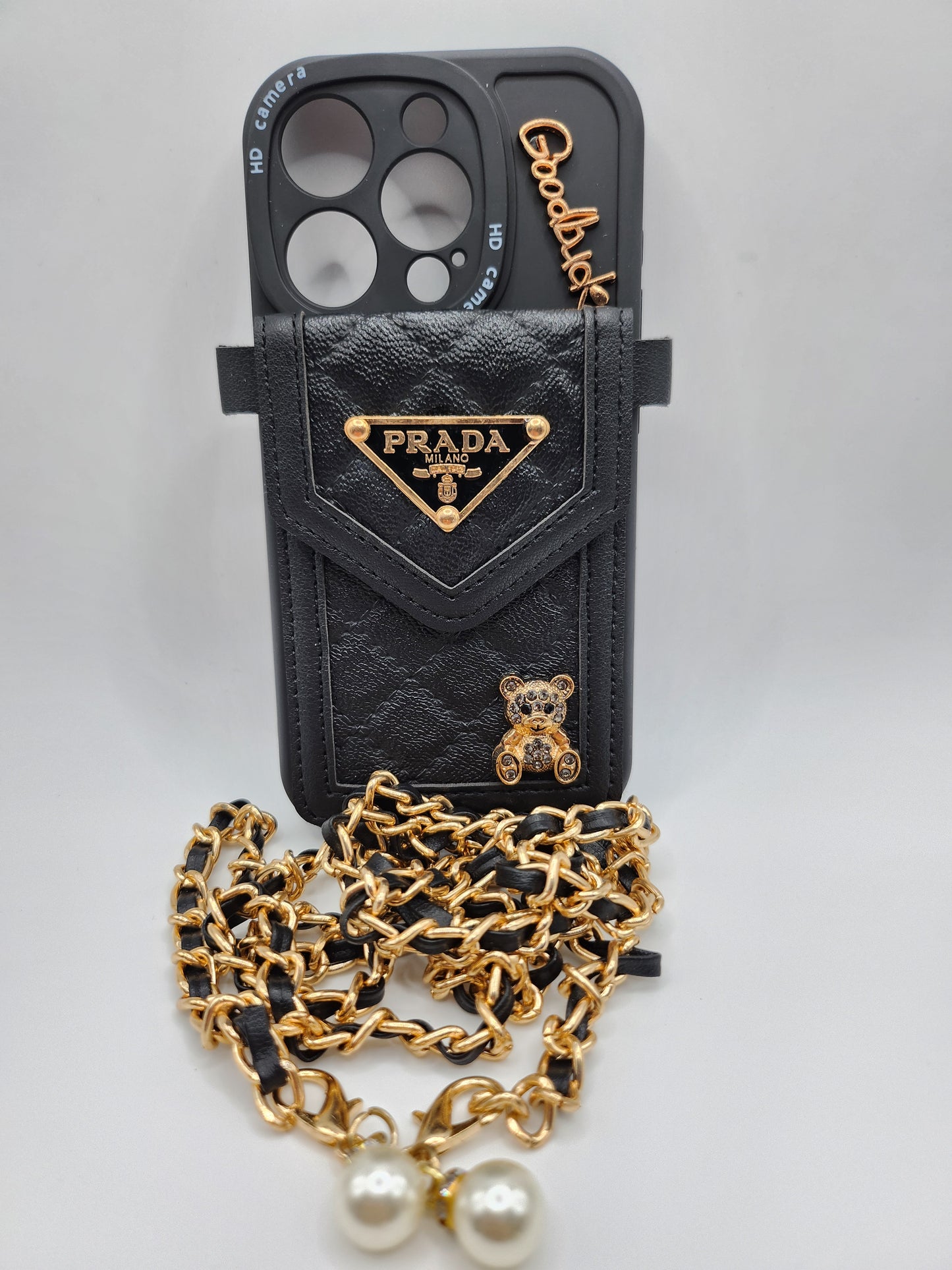 Coque Luxe iPhone avec Pochette Intégrée & Chaîne Dorée – Style Élégant