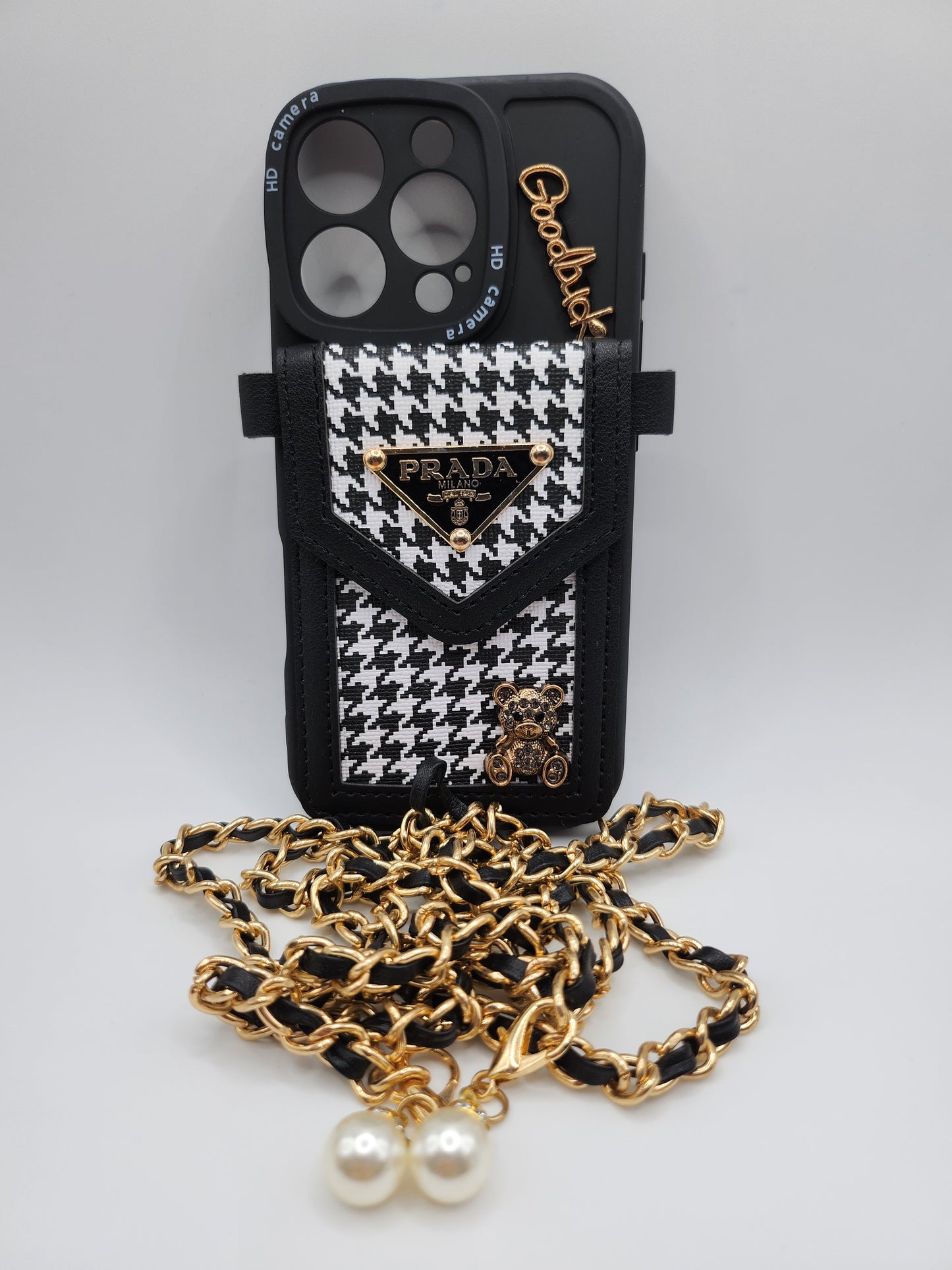 Coque Luxe iPhone avec Pochette Intégrée & Chaîne Dorée – Style Élégant