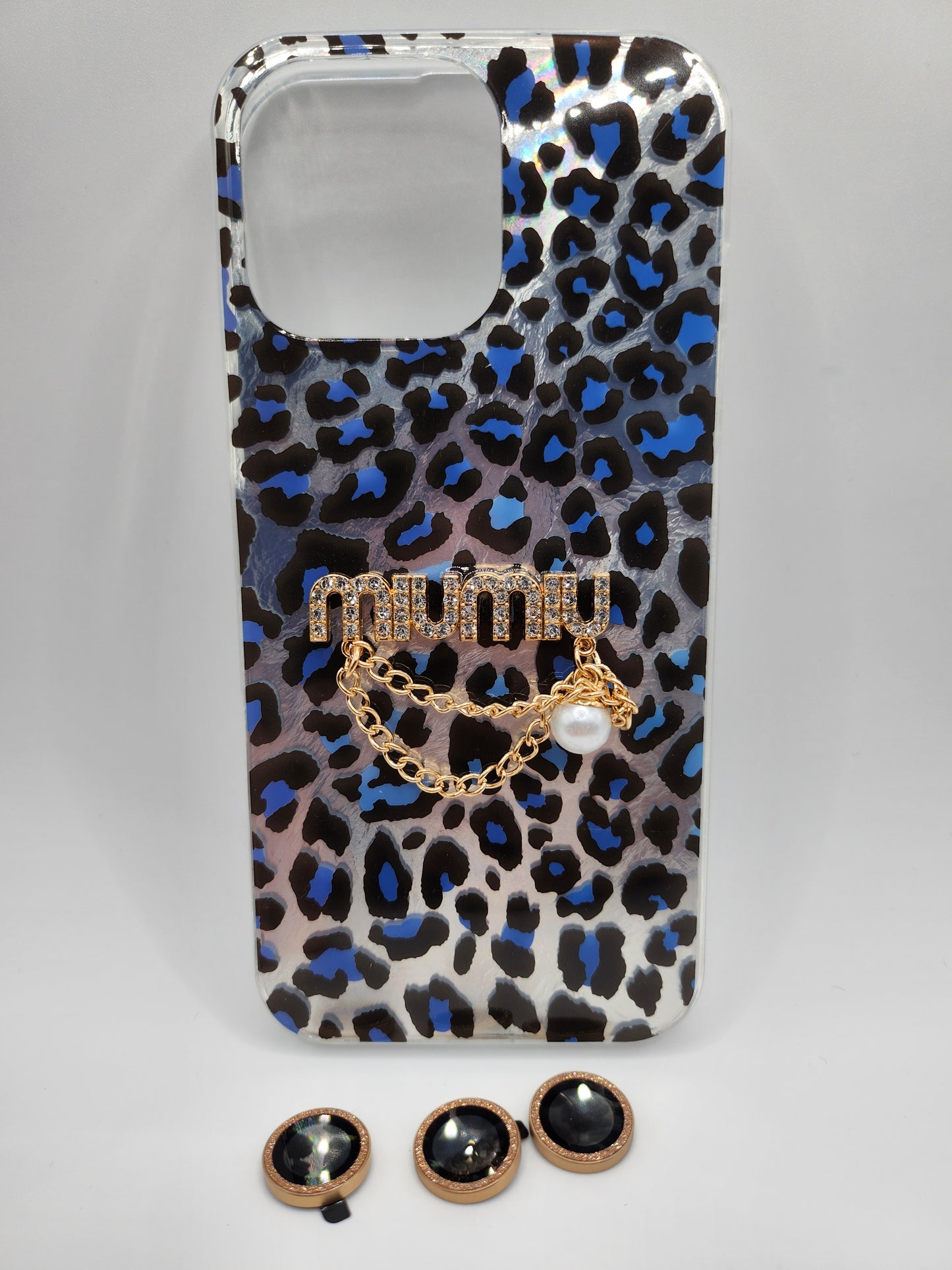 Coque Léopard Chic avec Chaîne & Perle – Protection Élégante avec Bague Caméra