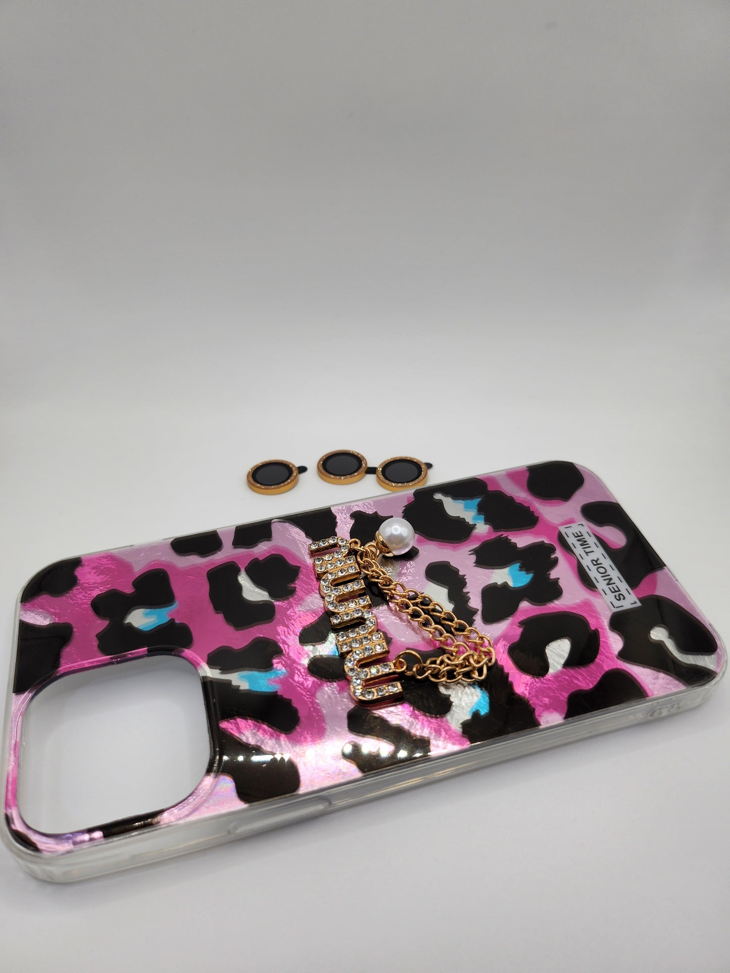 Coque Léopard Chic avec Chaîne & Perle – Protection Élégante avec Bague Caméra