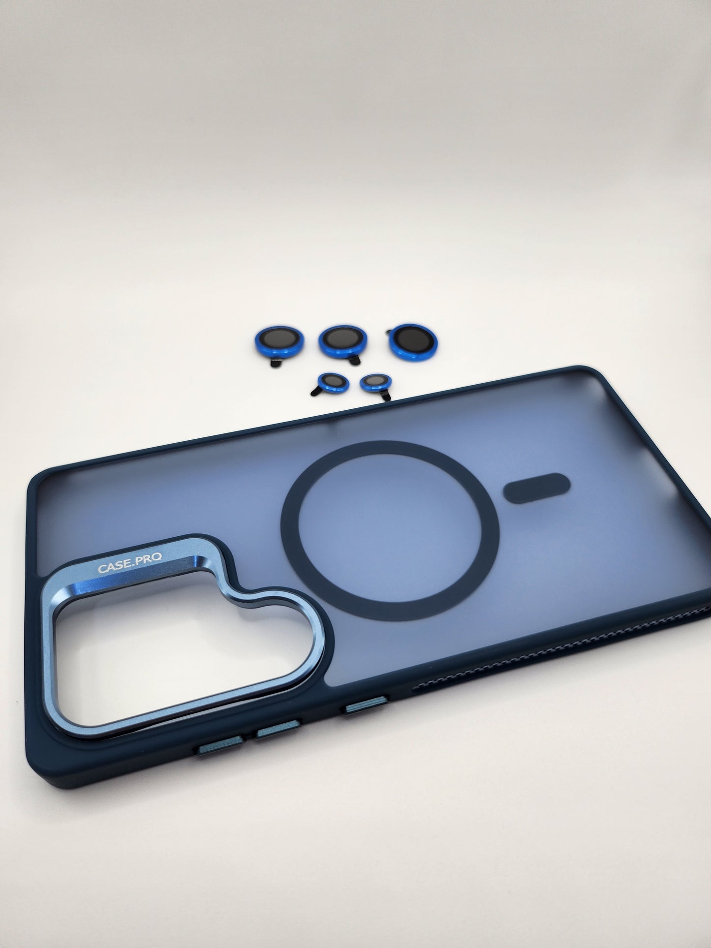 Coque Premium Mat & Transparente avec Protection de Caméra – iPhone & Samsung