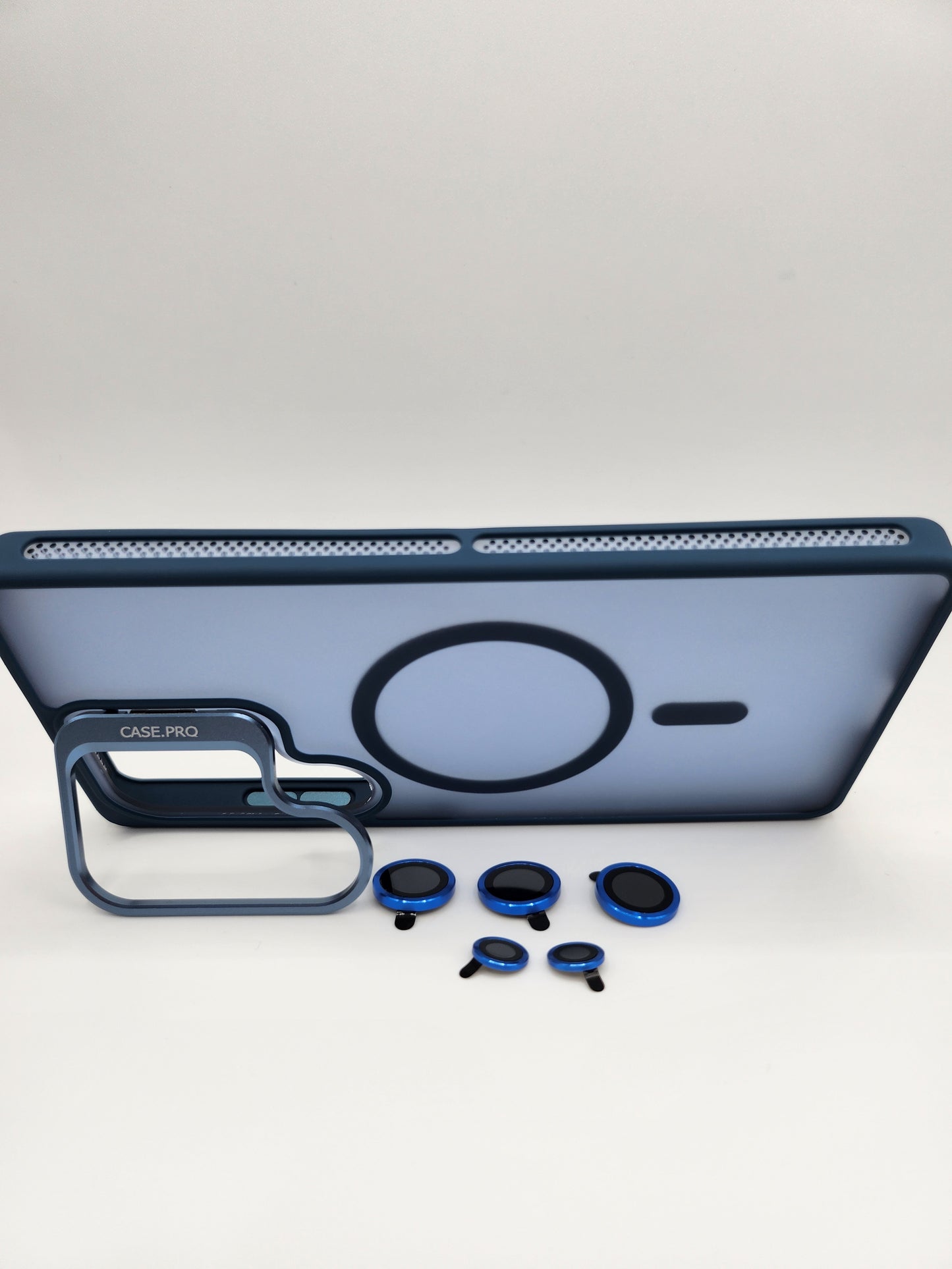 Coque Premium Mat & Transparente avec Protection de Caméra – iPhone & Samsung