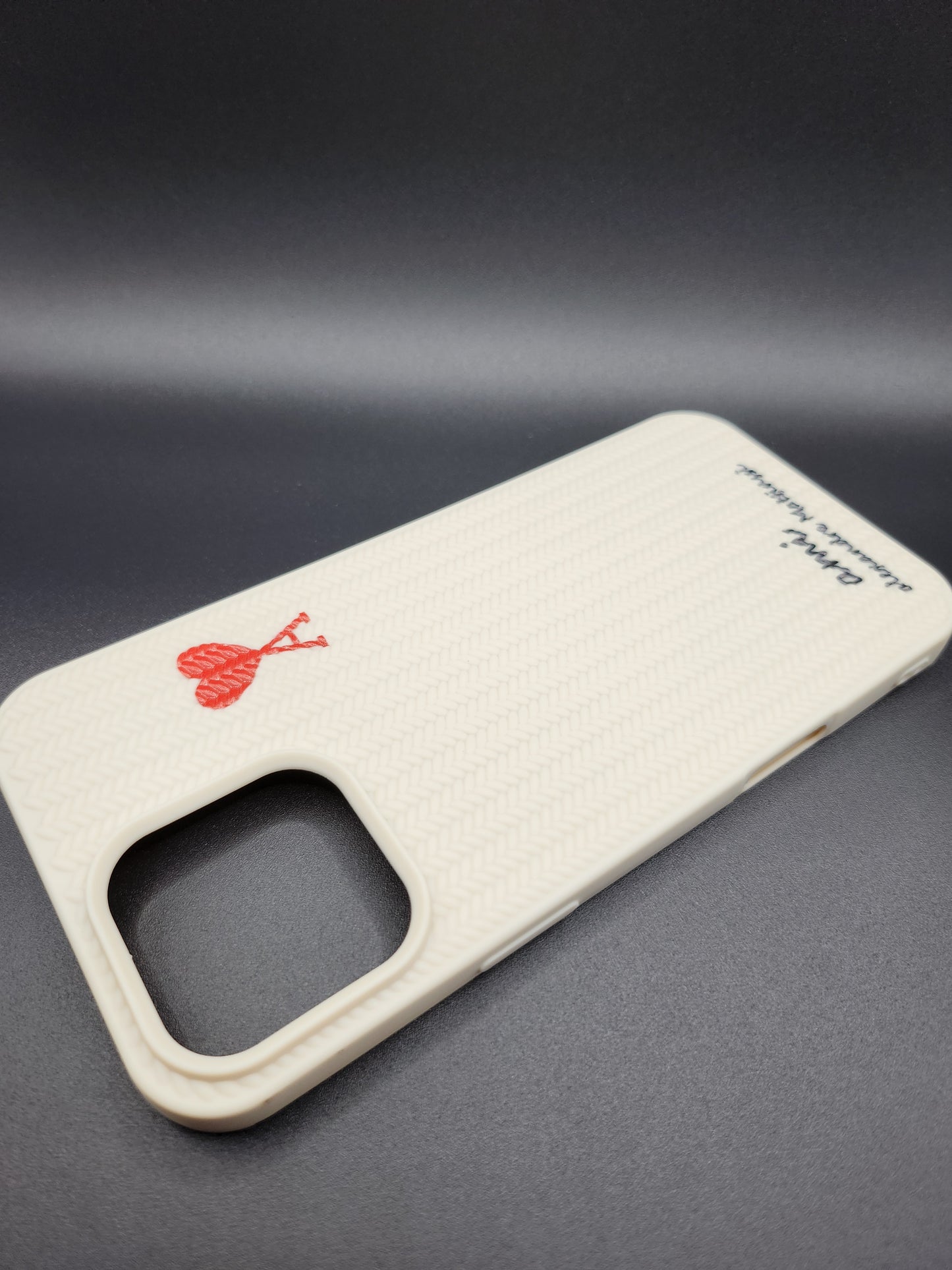 💖Coque iPhone Ami Alexandre Mattiussi – Design Cœur Rouge💖 (4 Couleurs)