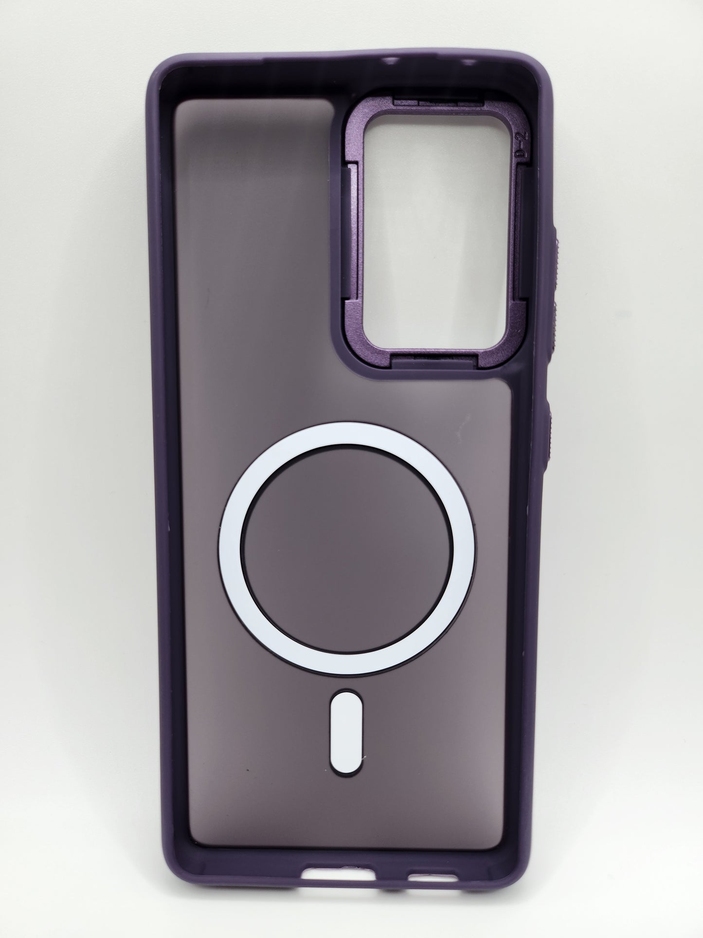 ✨Coque Matte Transparente avec Anneau Magnétique – Protection Élégante et Moderne✨