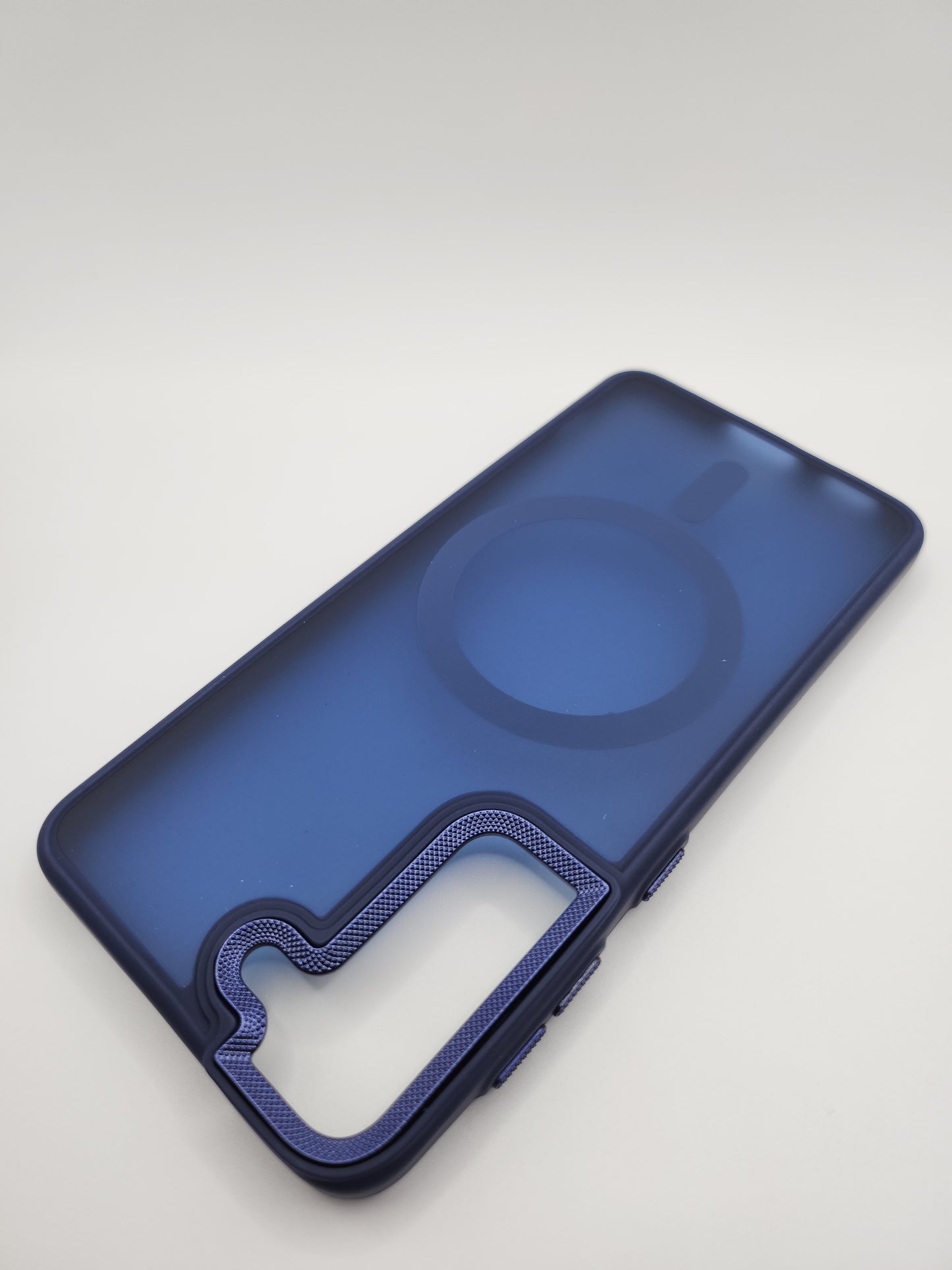 ✨Coque Matte Transparente avec Anneau Magnétique – Protection Élégante et Moderne✨