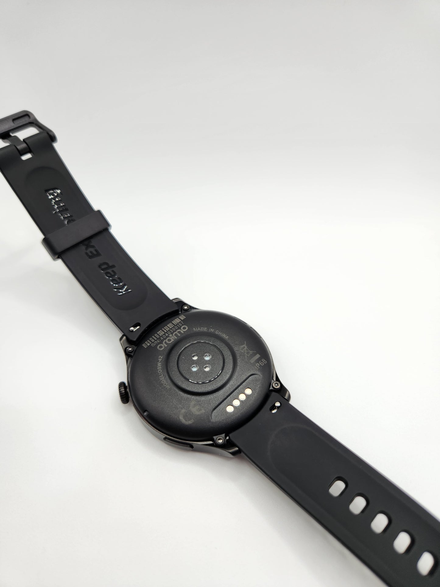 Montre Connectée Oraimo – Écran AMOLED 1.43’’ | Appels Bluetooth & Santé 24/7