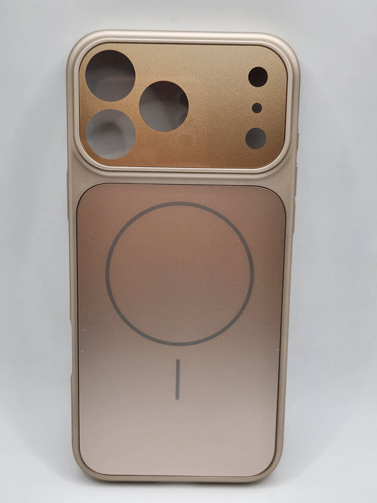 (بوشيط) فاخر لهاتف iPhone 17 Pro Max – حماية أنيقة بتصميم عصري