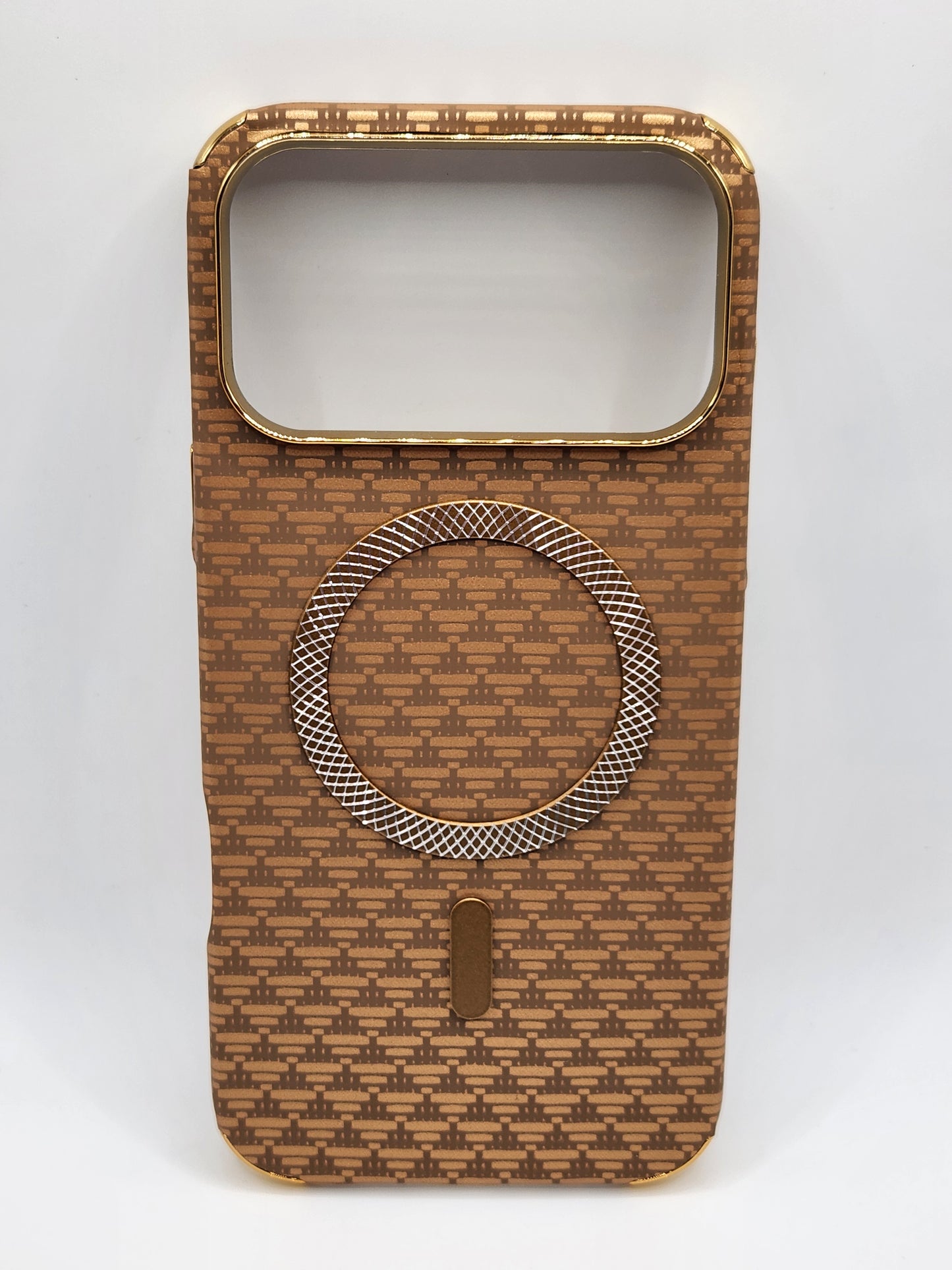 بوشيط آيفون فاخر بصناعة كربونية مع دعم (MagSafe) – حماية أنيقة وقوية (17 PRO MAX)