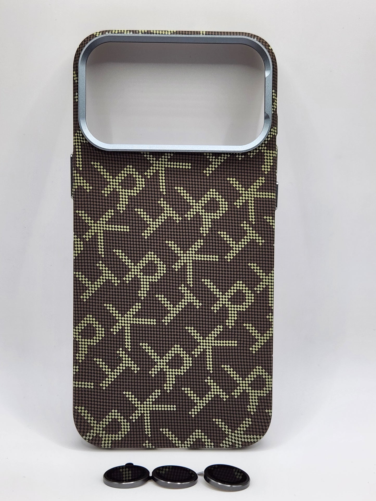 🔶بوشيط آيفون كربوني فاخر بدعم MagSafe وحماية كاملة(17 PRO MAX)