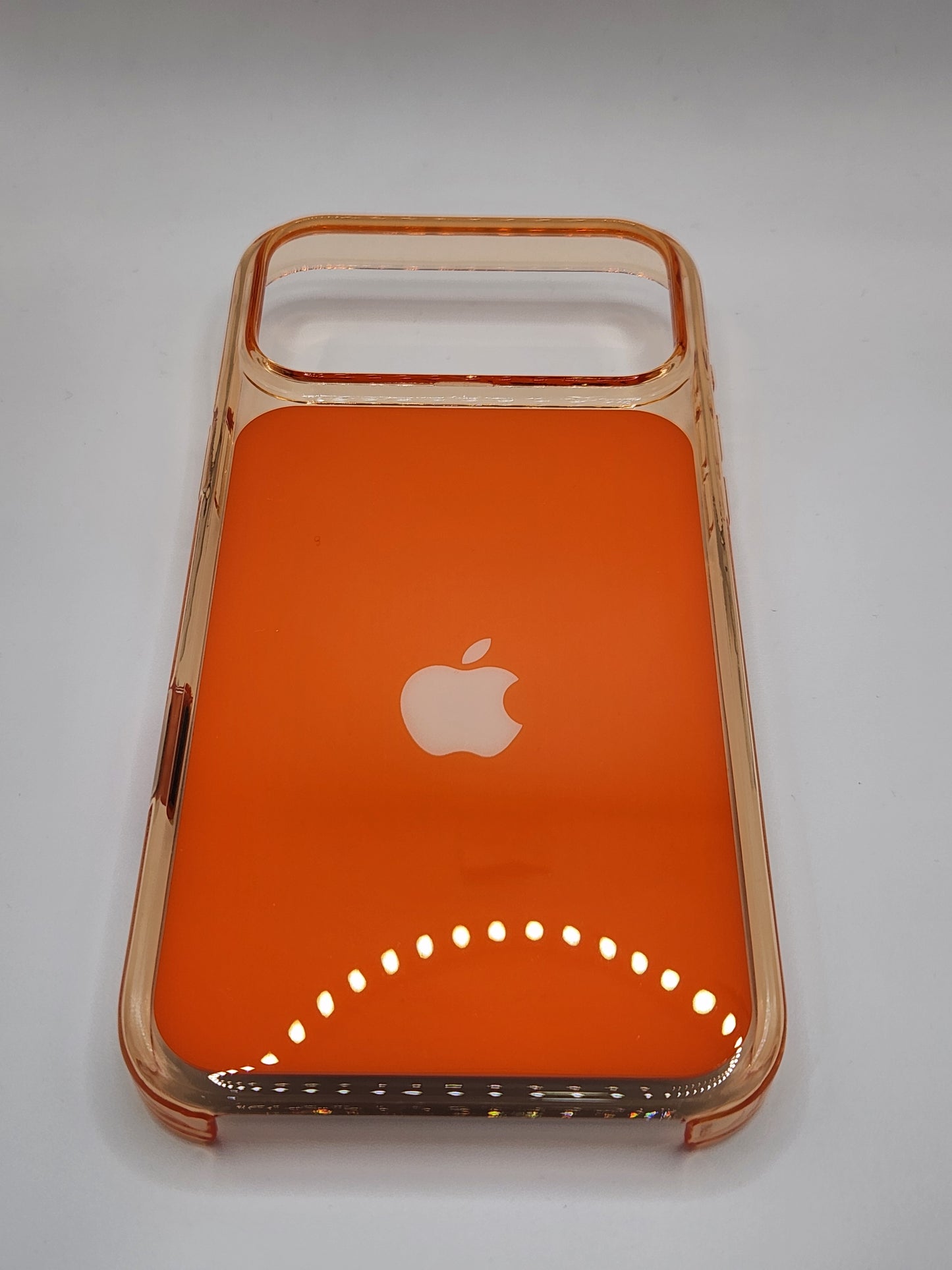 (بوشيط) آيفون 17 برو شفاف أصلي يدعم MagSafe مع ظهور رسالة MagSafe(17 PRO)