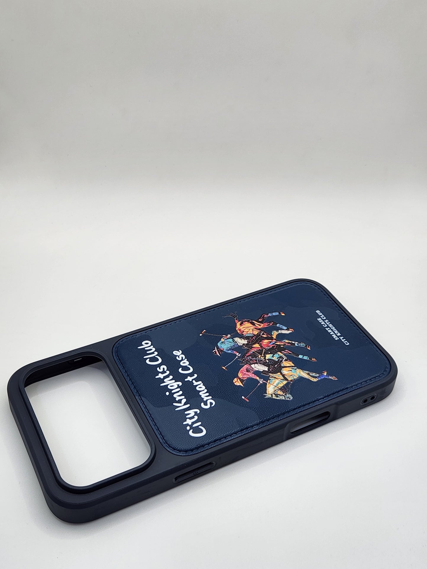 🐎🐎🐎بوشيط عصري بتصميم رياضي فاخر مع قبضة مريحة وحماية متكاملة(IPHONE 17 PRO MAX)