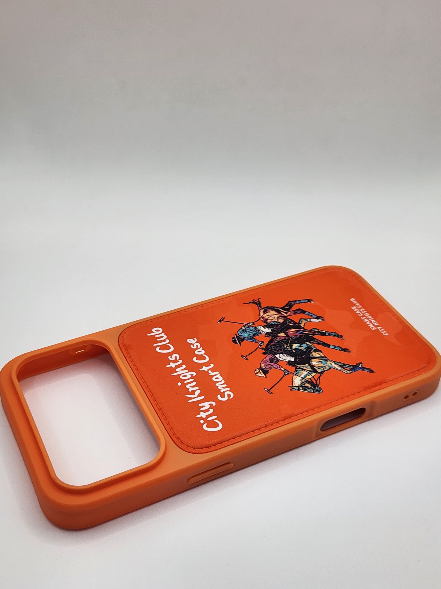 🐎🐎🐎بوشيط عصري بتصميم رياضي فاخر مع قبضة مريحة وحماية متكاملة(IPHONE 17 PRO MAX)