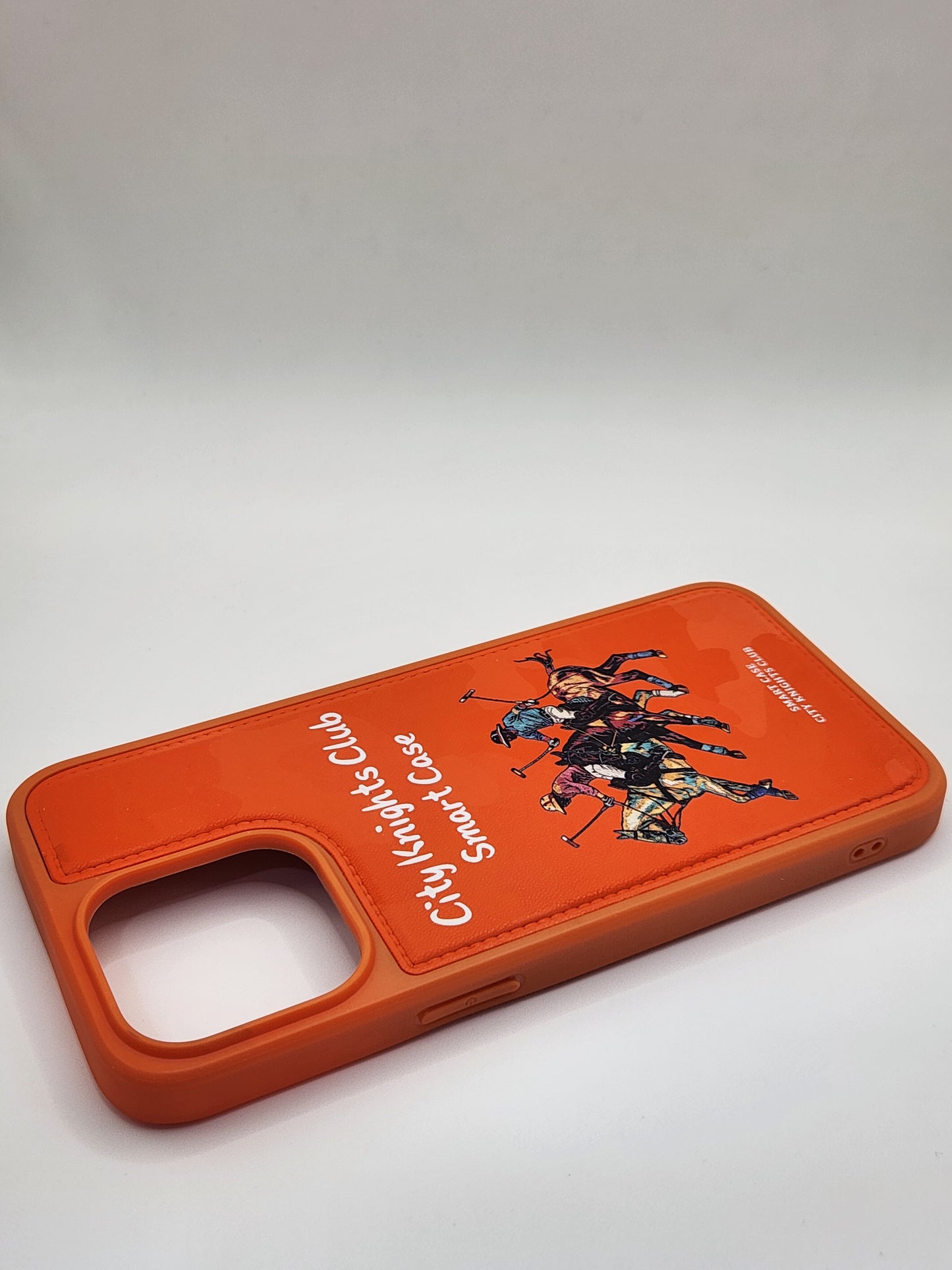 🐎🐎🐎بوشيط عصري بتصميم رياضي فاخر مع قبضة مريحة وحماية متكاملة(IPHONE 13/14 NORMAL)