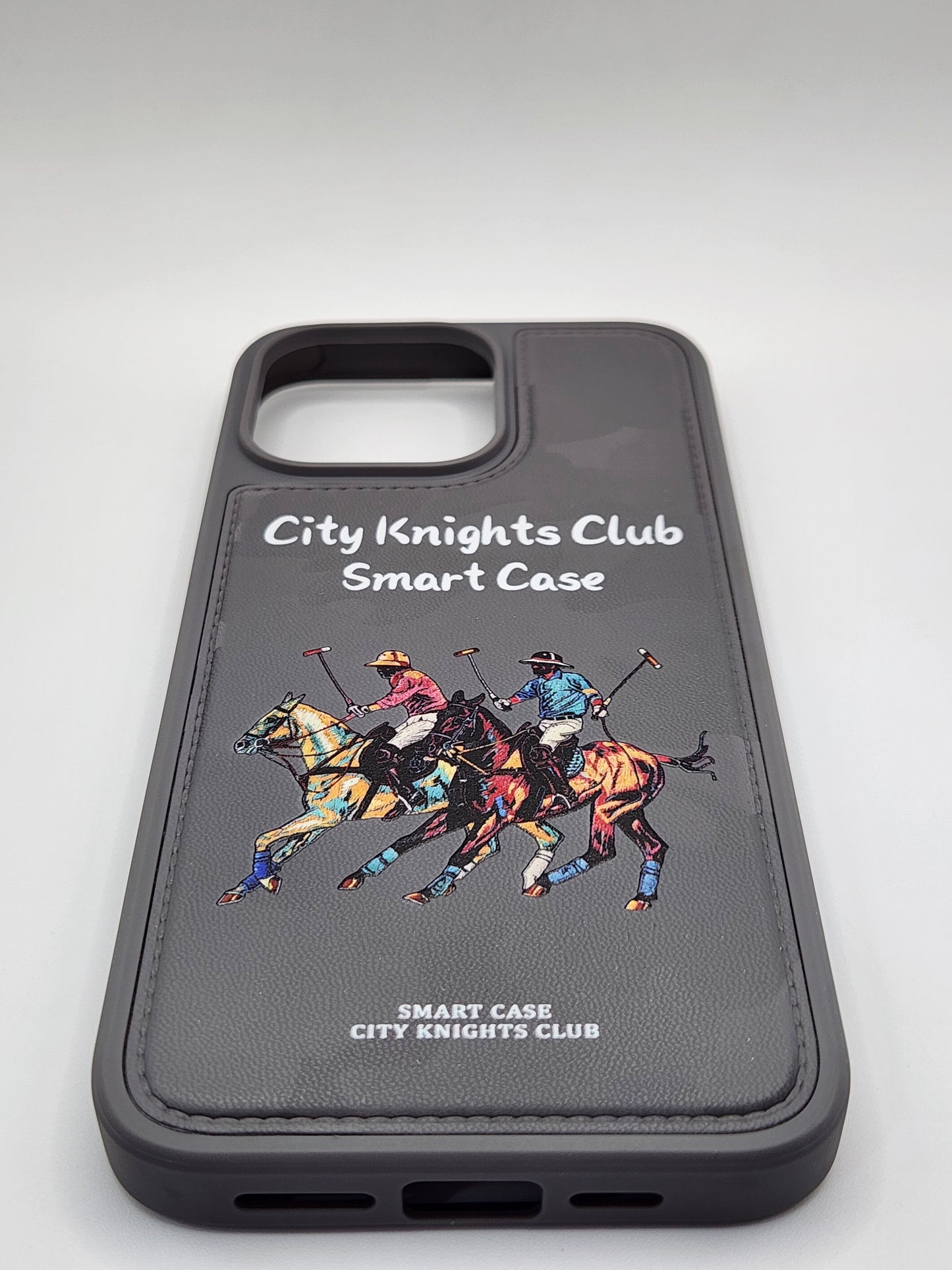 🐎🐎🐎بوشيط عصري بتصميم رياضي فاخر مع قبضة مريحة وحماية متكاملة(IPHONE 13/14 NORMAL)