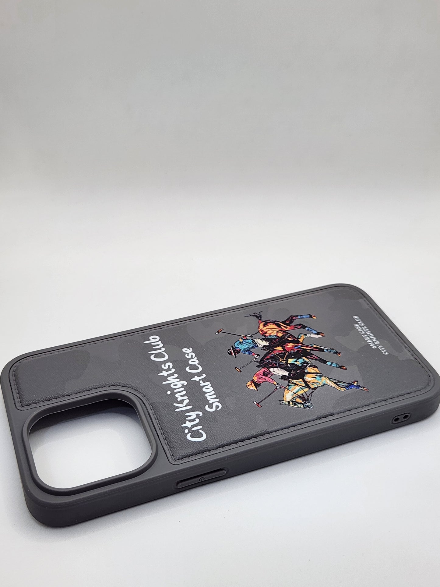 🐎🐎🐎بوشيط عصري بتصميم رياضي فاخر مع قبضة مريحة وحماية متكاملة(IPHONE 13/14 NORMAL)