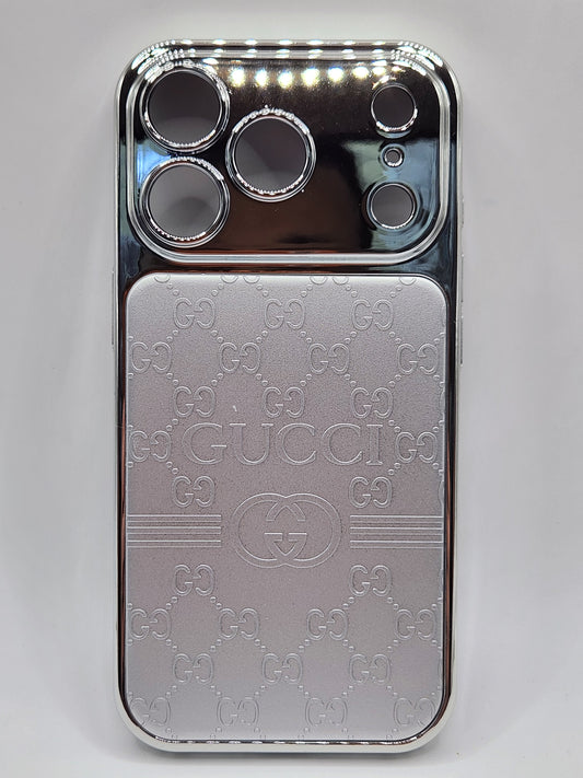 بوشيط هاتف بتصميم فاخر بنقش بارز وإطار  لامع – أناقة استثنائية وحماية متكاملة(IPHONE 17 PRO)