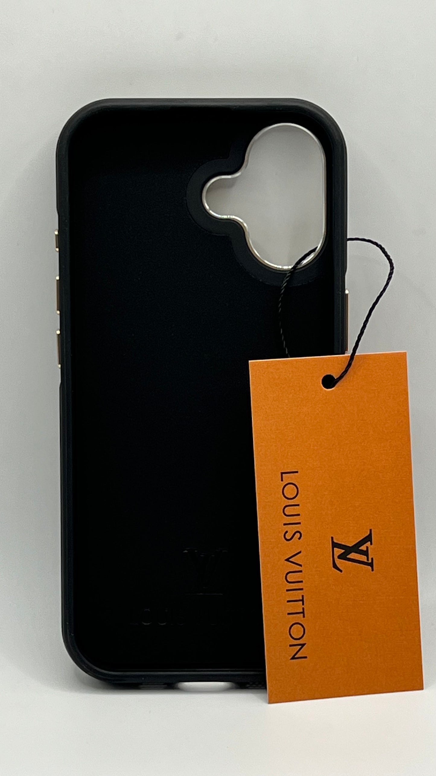 بوشيط فاخر بتصميم أنيق وإطار معدني عصري(IPHONE 17 NORMAL)