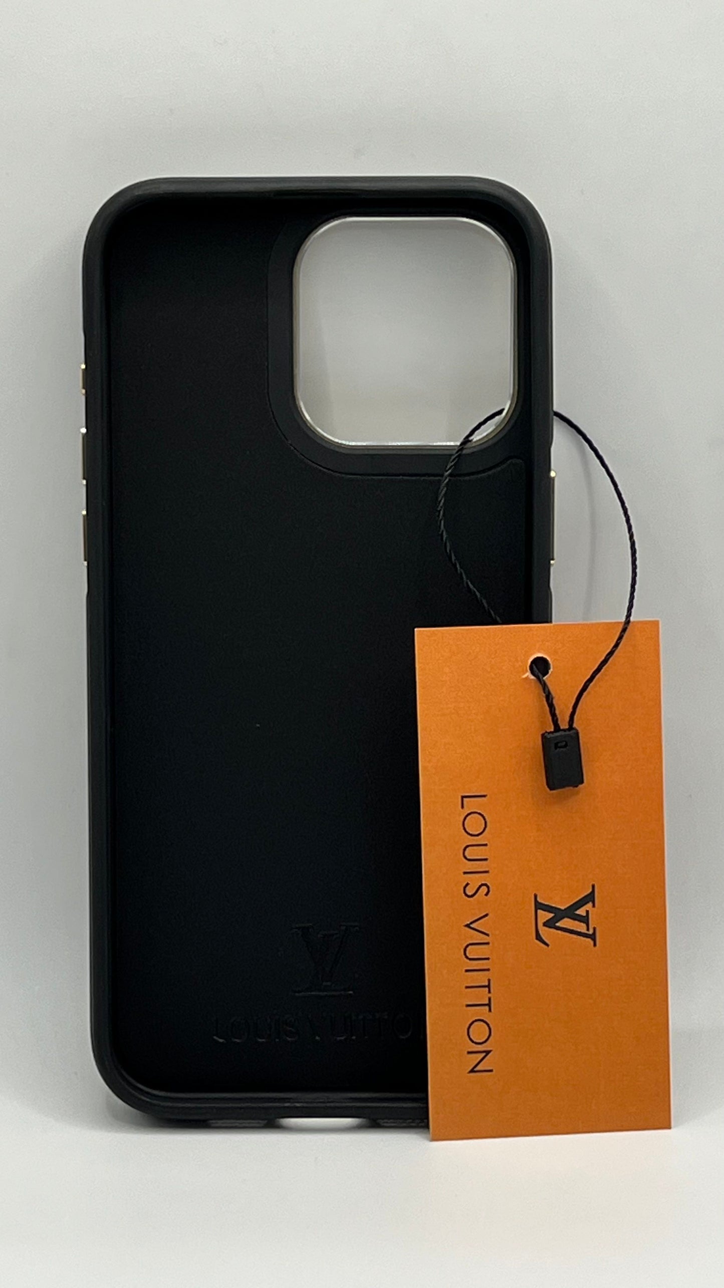 بوشيط فاخر بتصميم أنيق وإطار معدني عصري(IPHONE 13 PRO MAX)