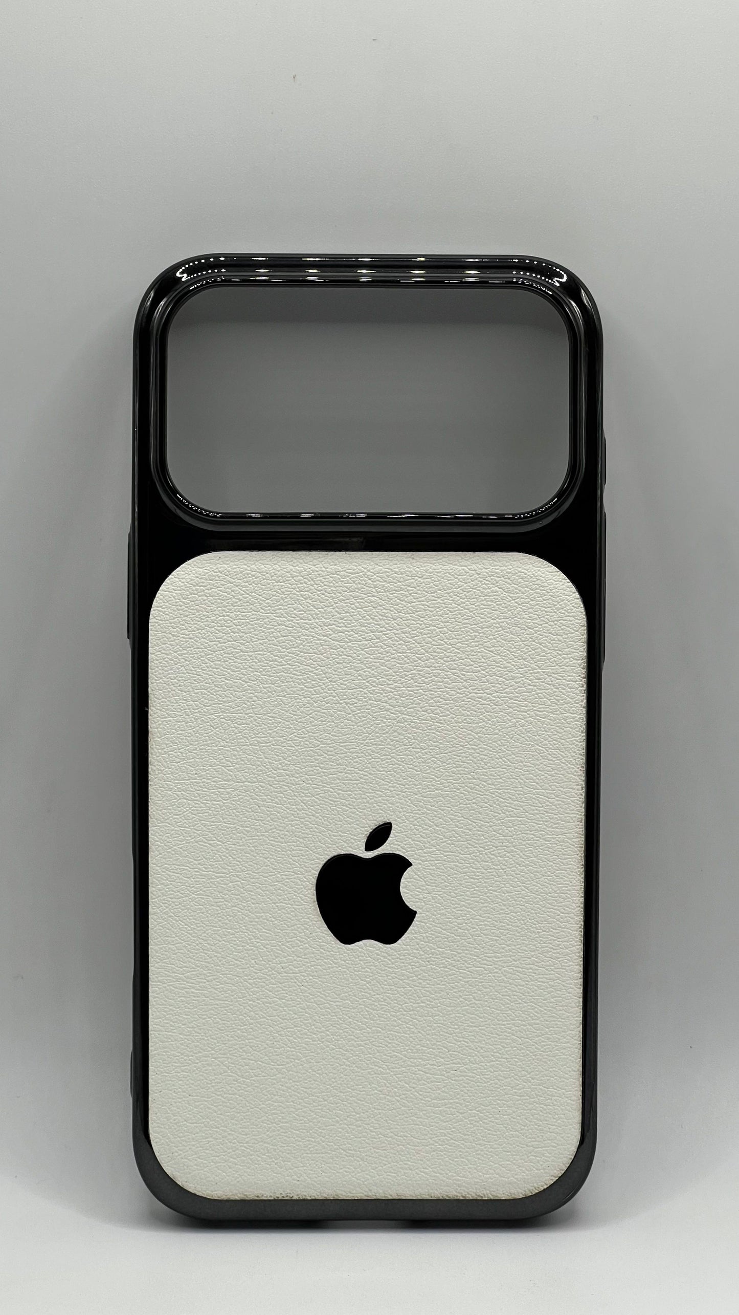 بوشيط آيفون بتصميم أنيق (IPHONE 17 PRO)