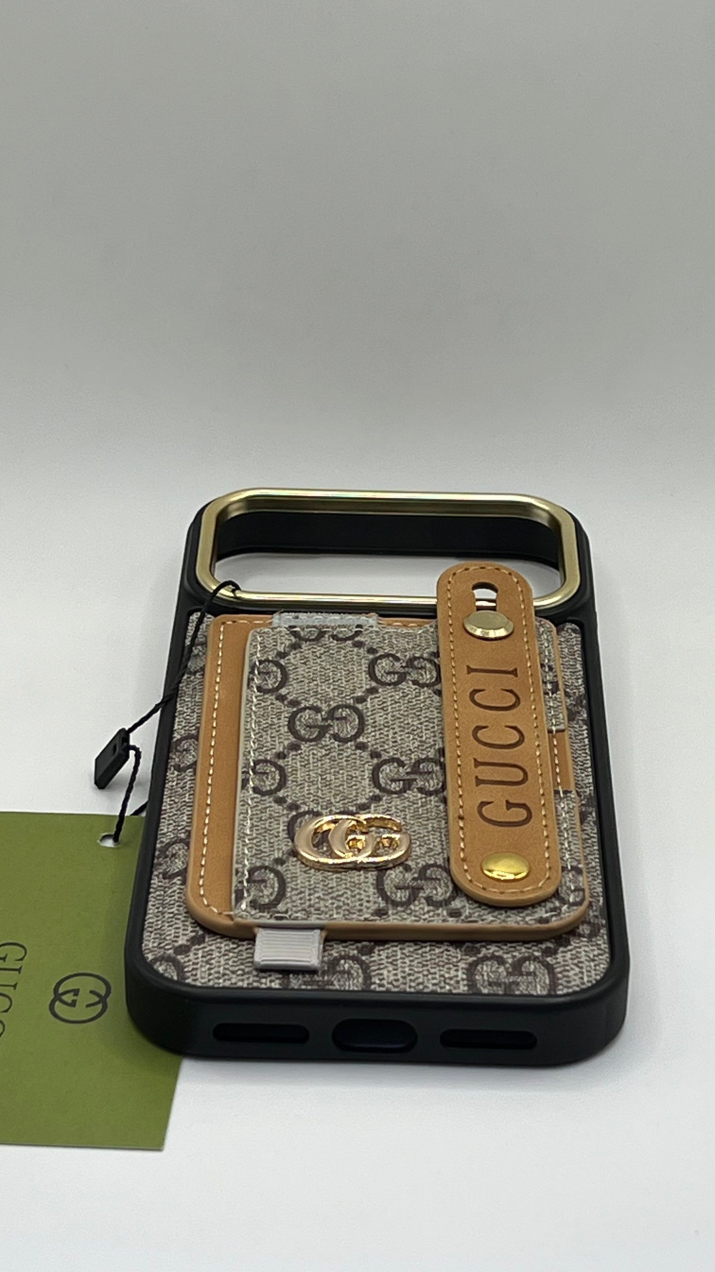 بوشيط فاخر مع حامل مغناطيسي ومحفظة بطاقات(IPHONE 17 PRO MAX)
