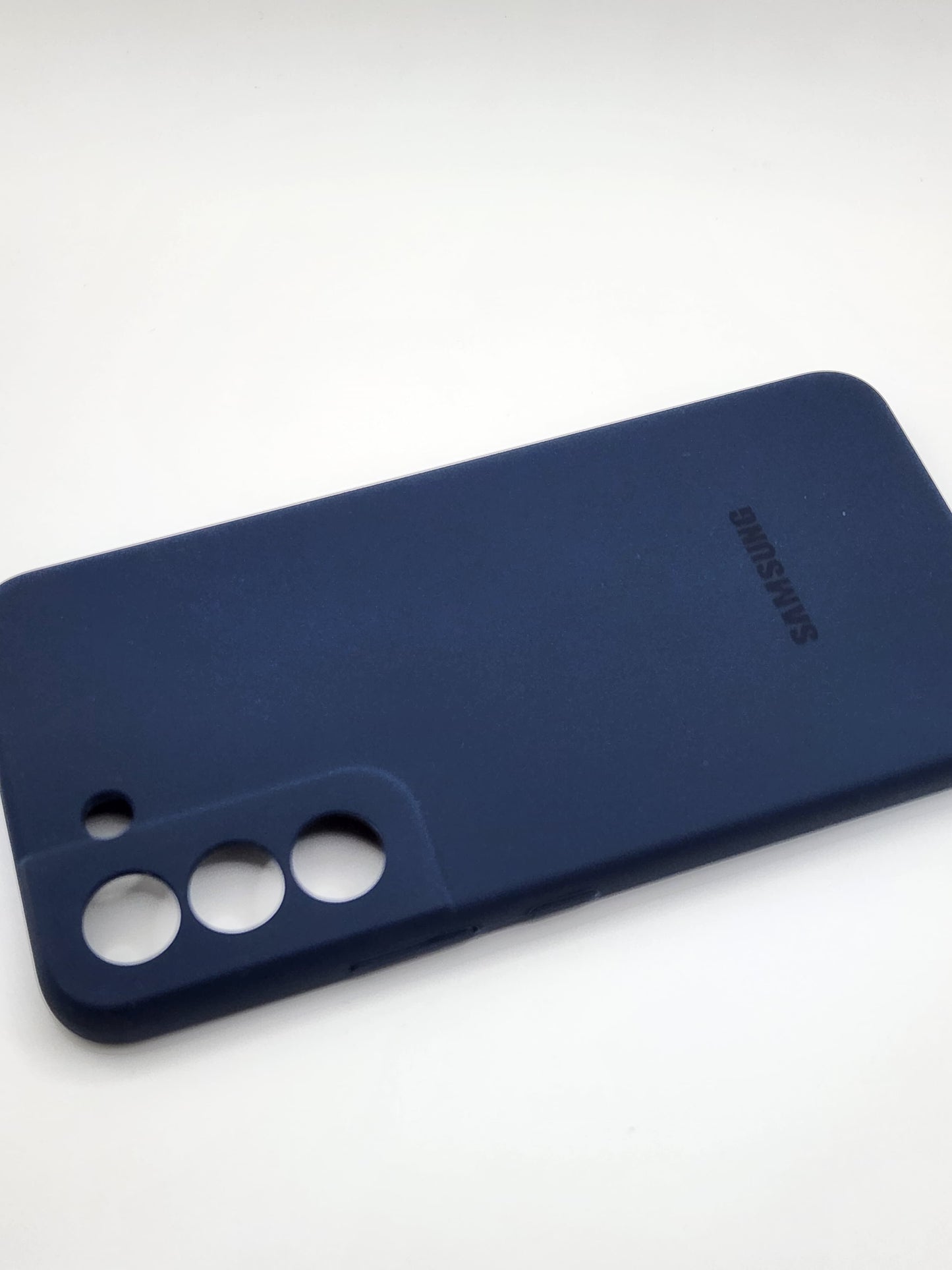 (بوشيط) سيليكون أصلي لهواتف سامسونج – حماية أنيقة ولمسة فاخرة SAMSUNG S22