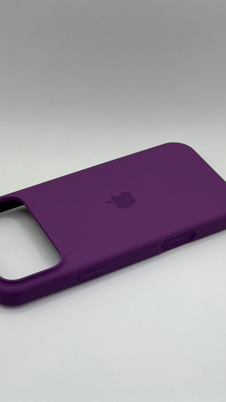 بوشيط سيليكون حماية أنيقة ولمسة ناعمة(IPHONE 17 PRO MAX)