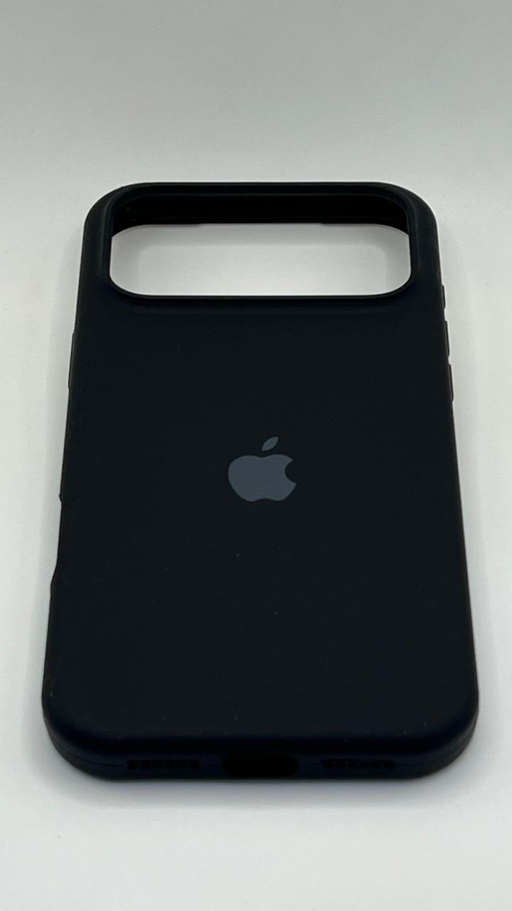 بوشيط سيليكون حماية أنيقة ولمسة ناعمة(IPHONE 17 PRO MAX)