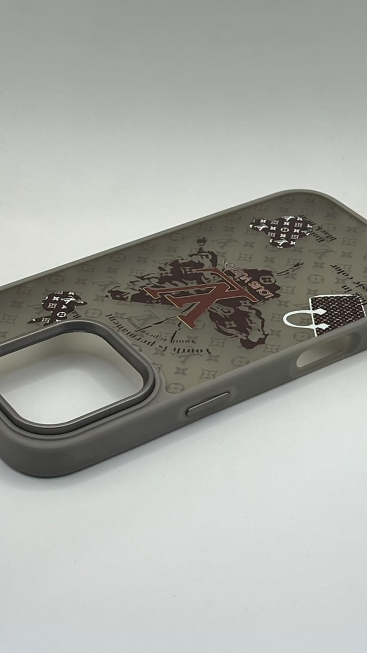 بوشيط فاخر بتصميم كلاسيكي أنيق حماية كاملة ومظهر راقٍ(IPHONE 16 PRO)